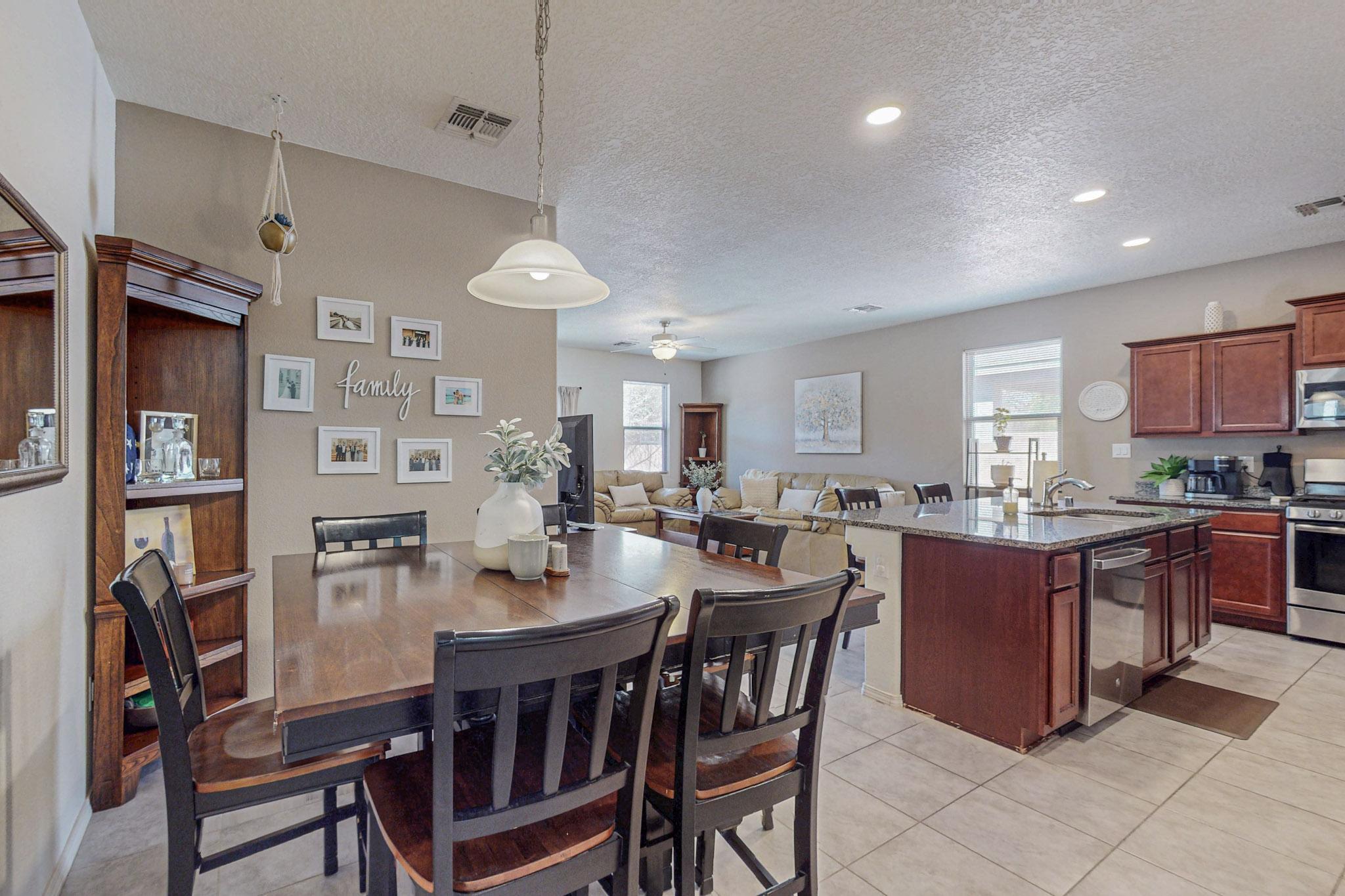 515 WHITTEN Trail SW