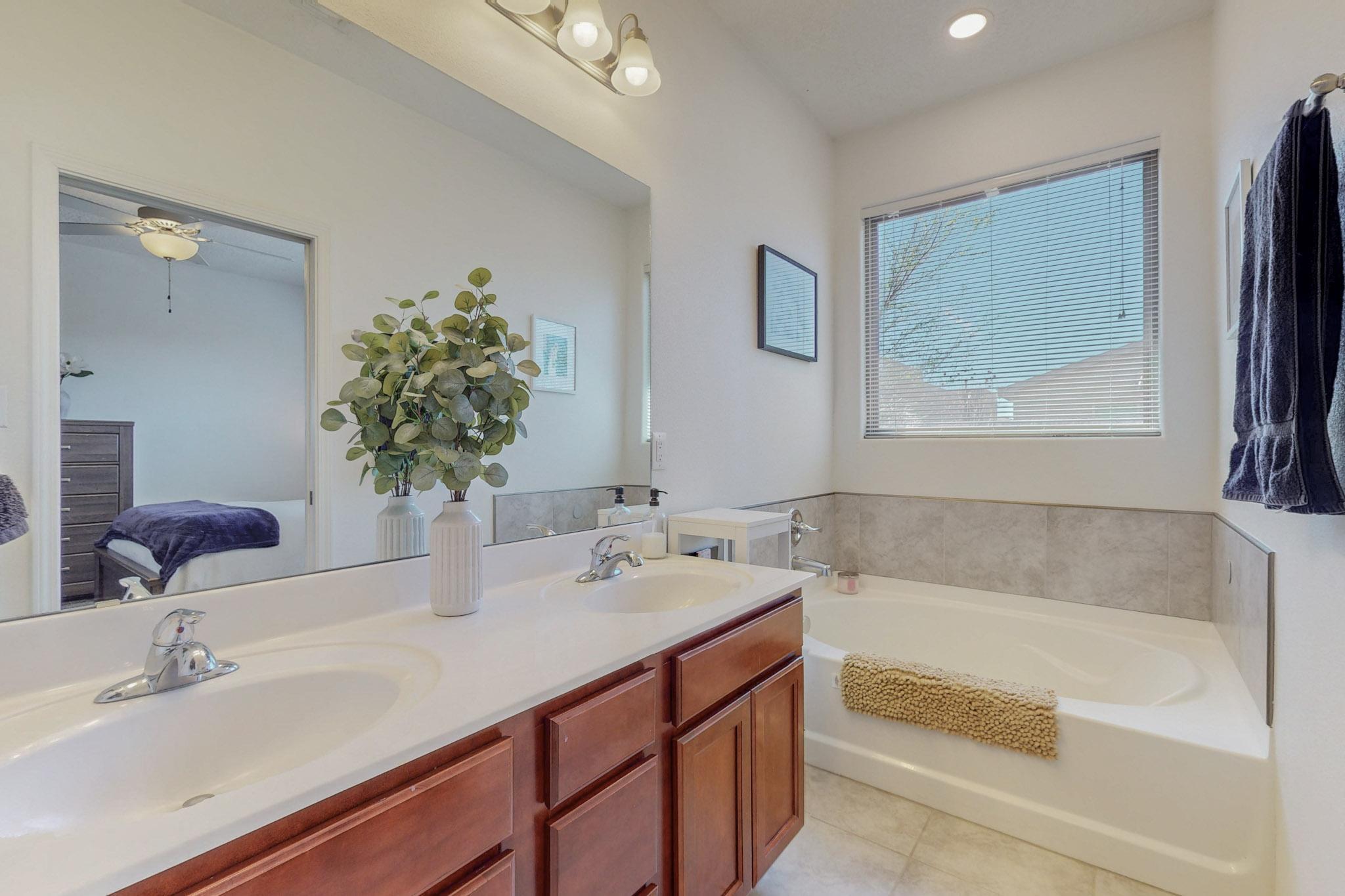 515 WHITTEN Trail SW