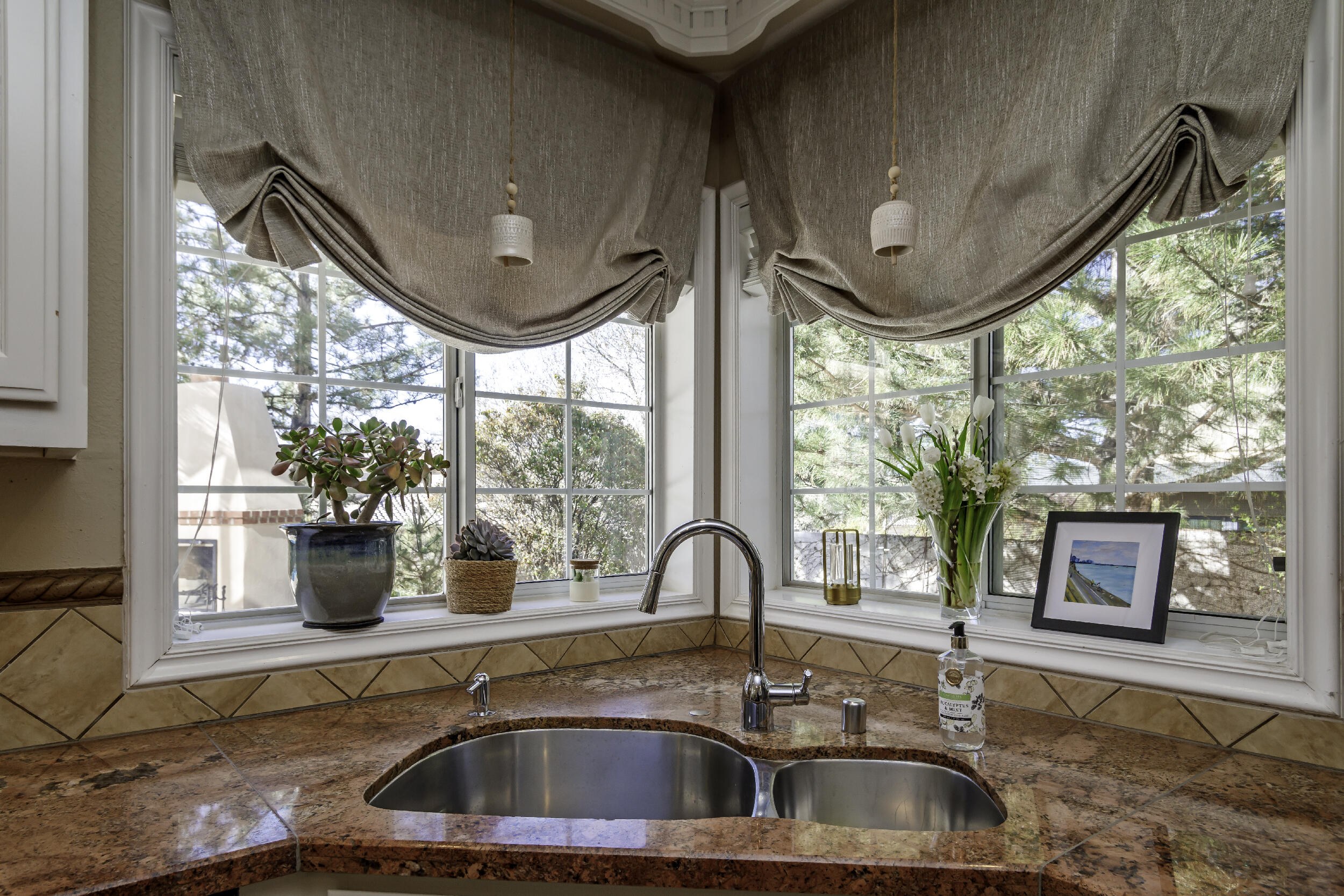 10416 MORNING STAR Drive NE