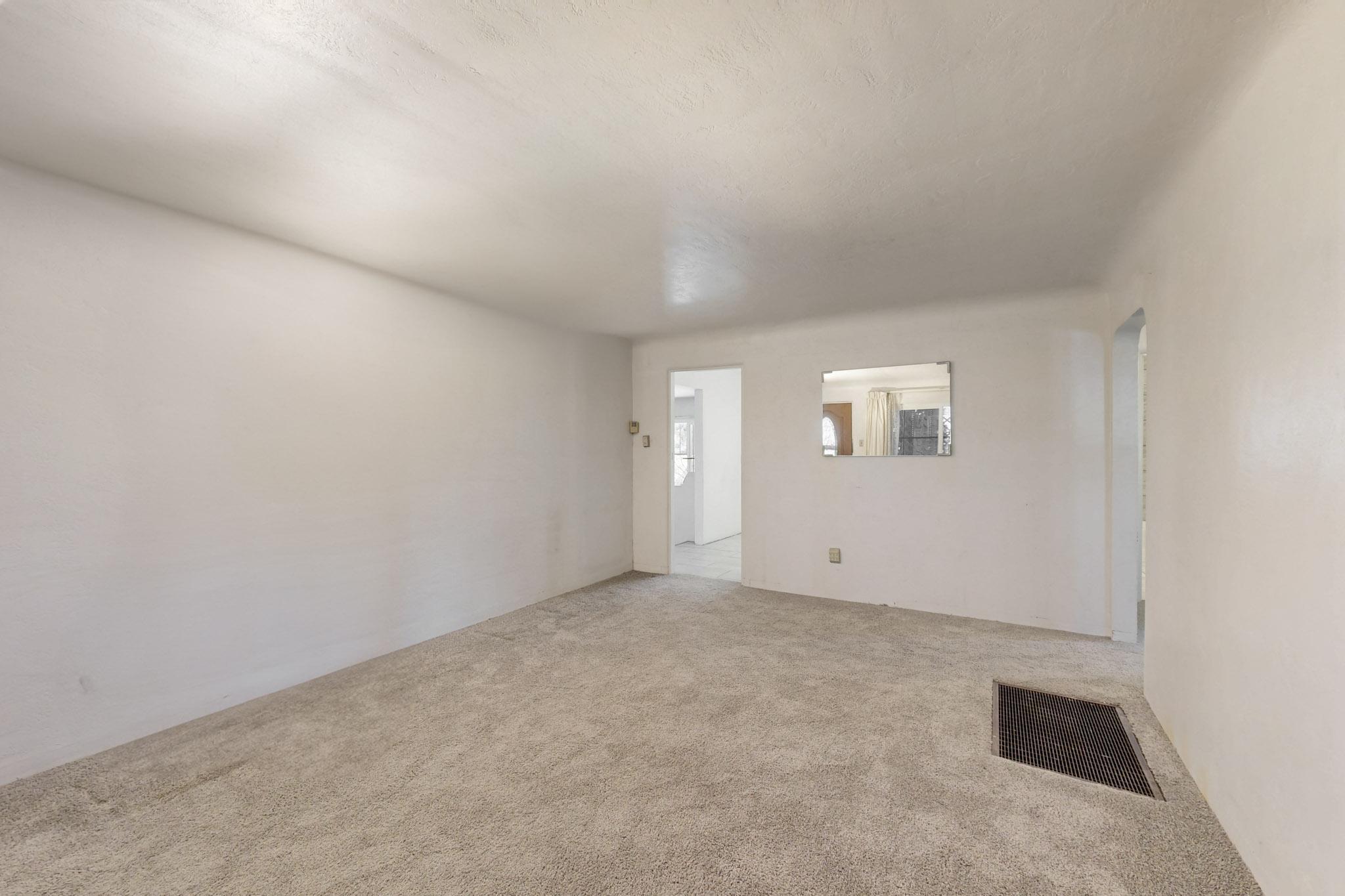 1708 BUENA VISTA Drive SE