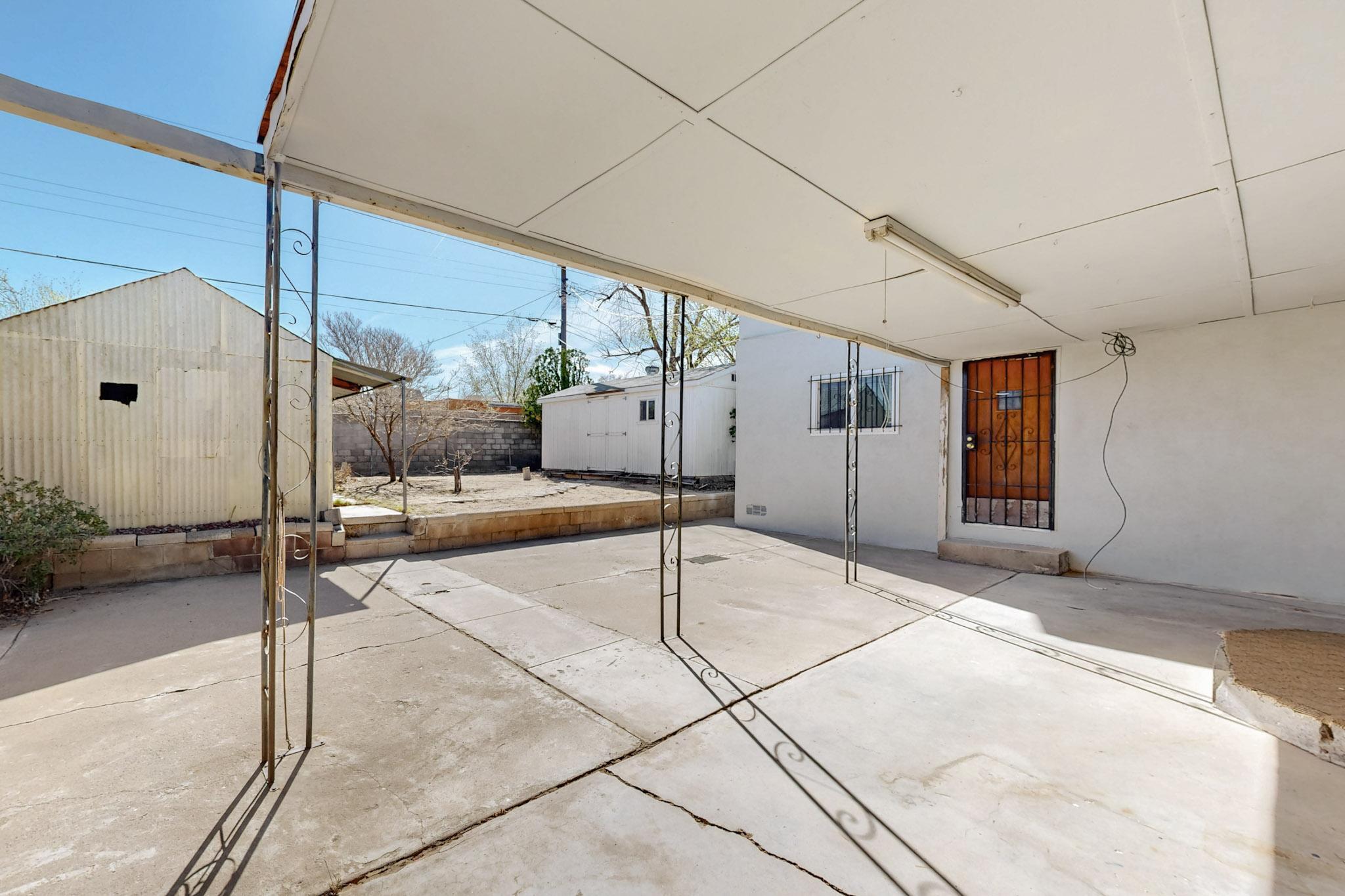 1708 BUENA VISTA Drive SE
