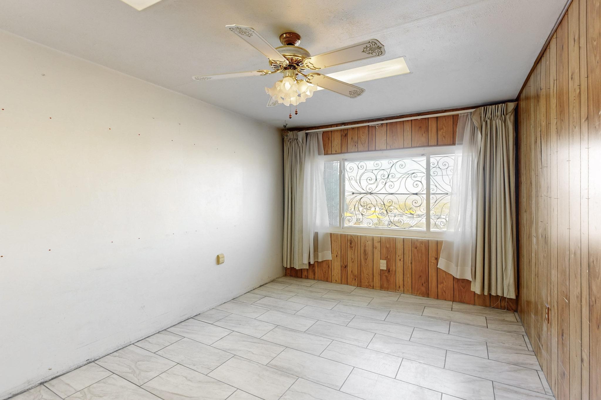 1708 BUENA VISTA Drive SE
