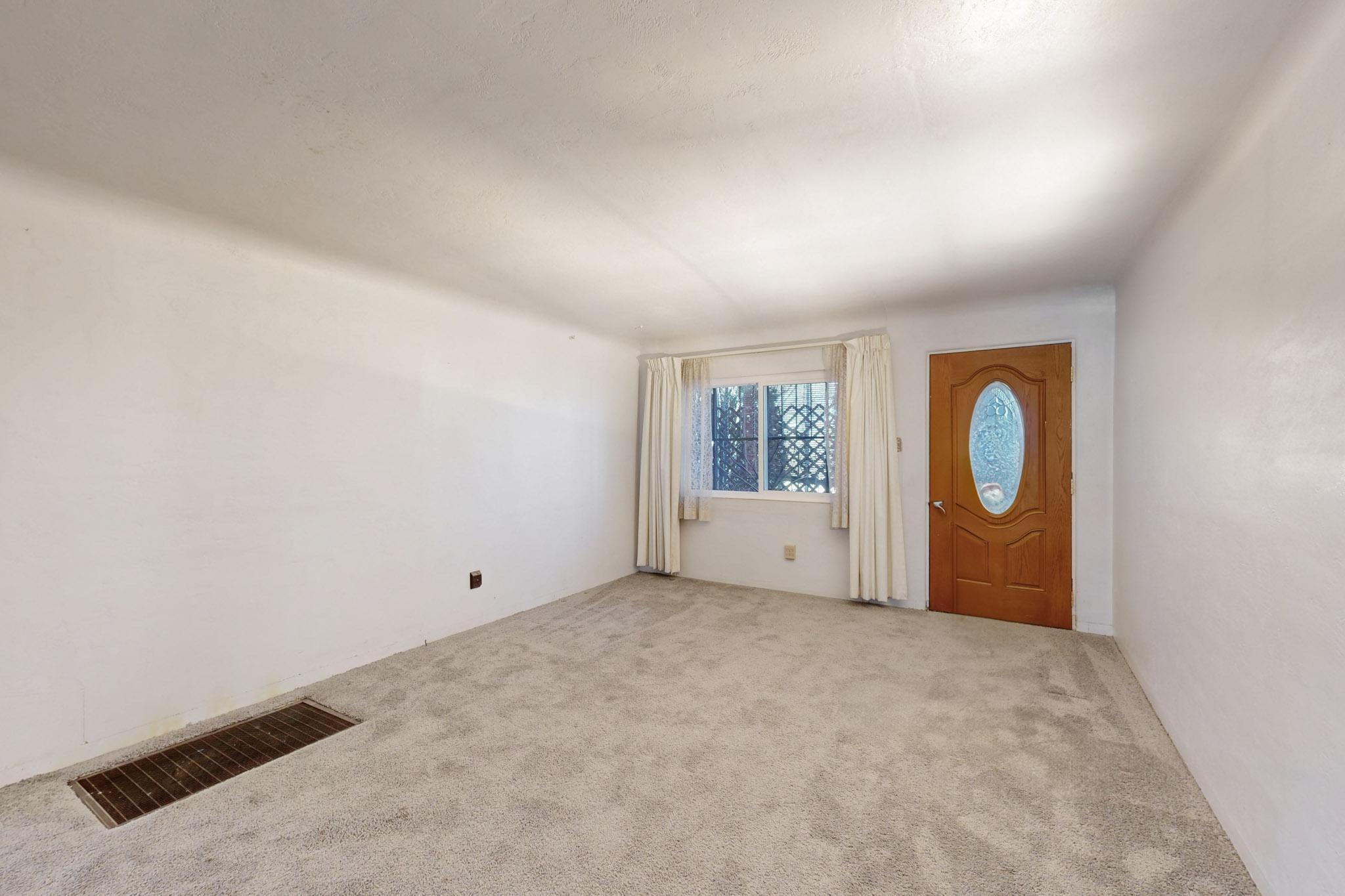 1708 BUENA VISTA Drive SE