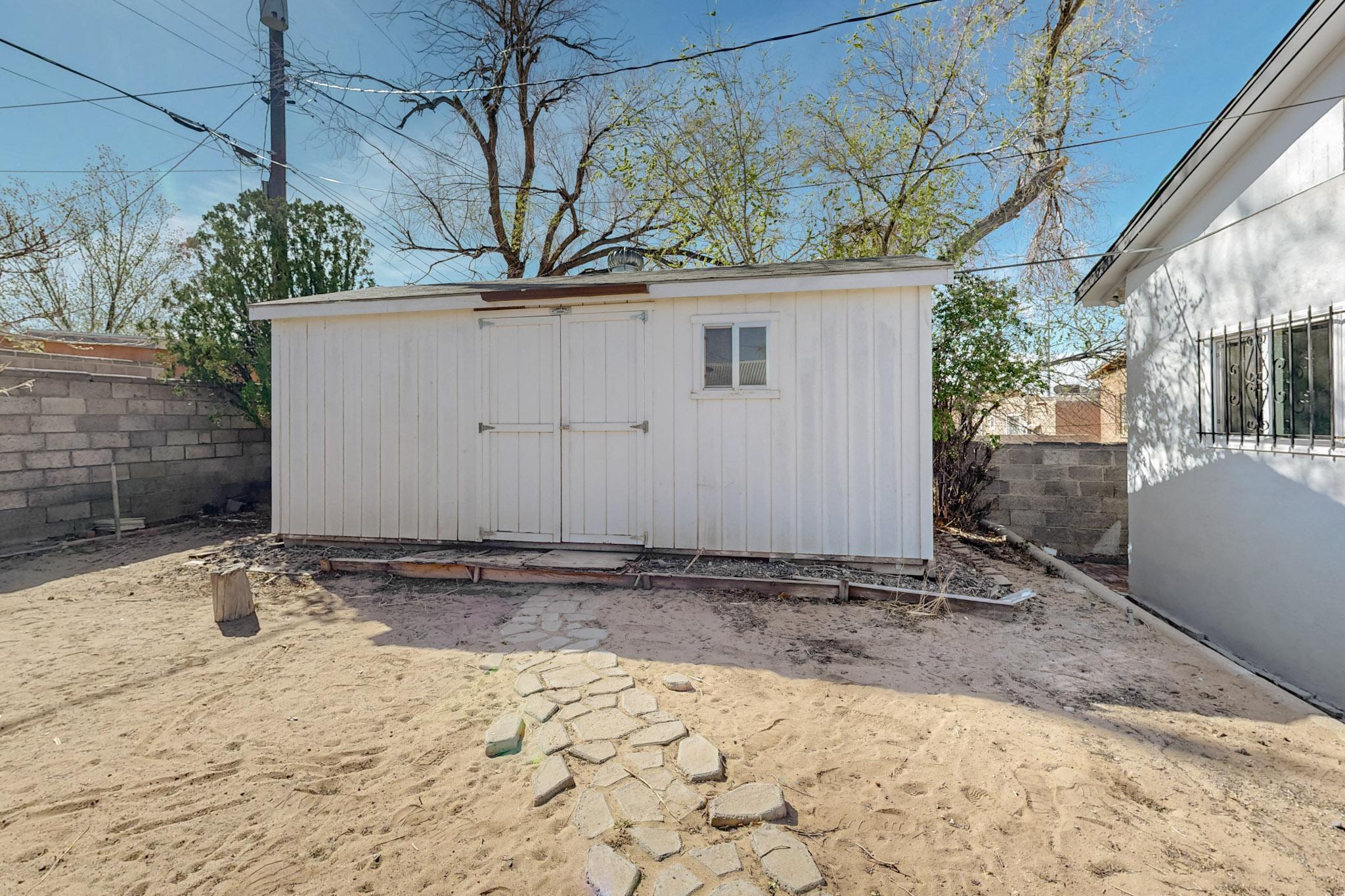 1708 BUENA VISTA Drive SE