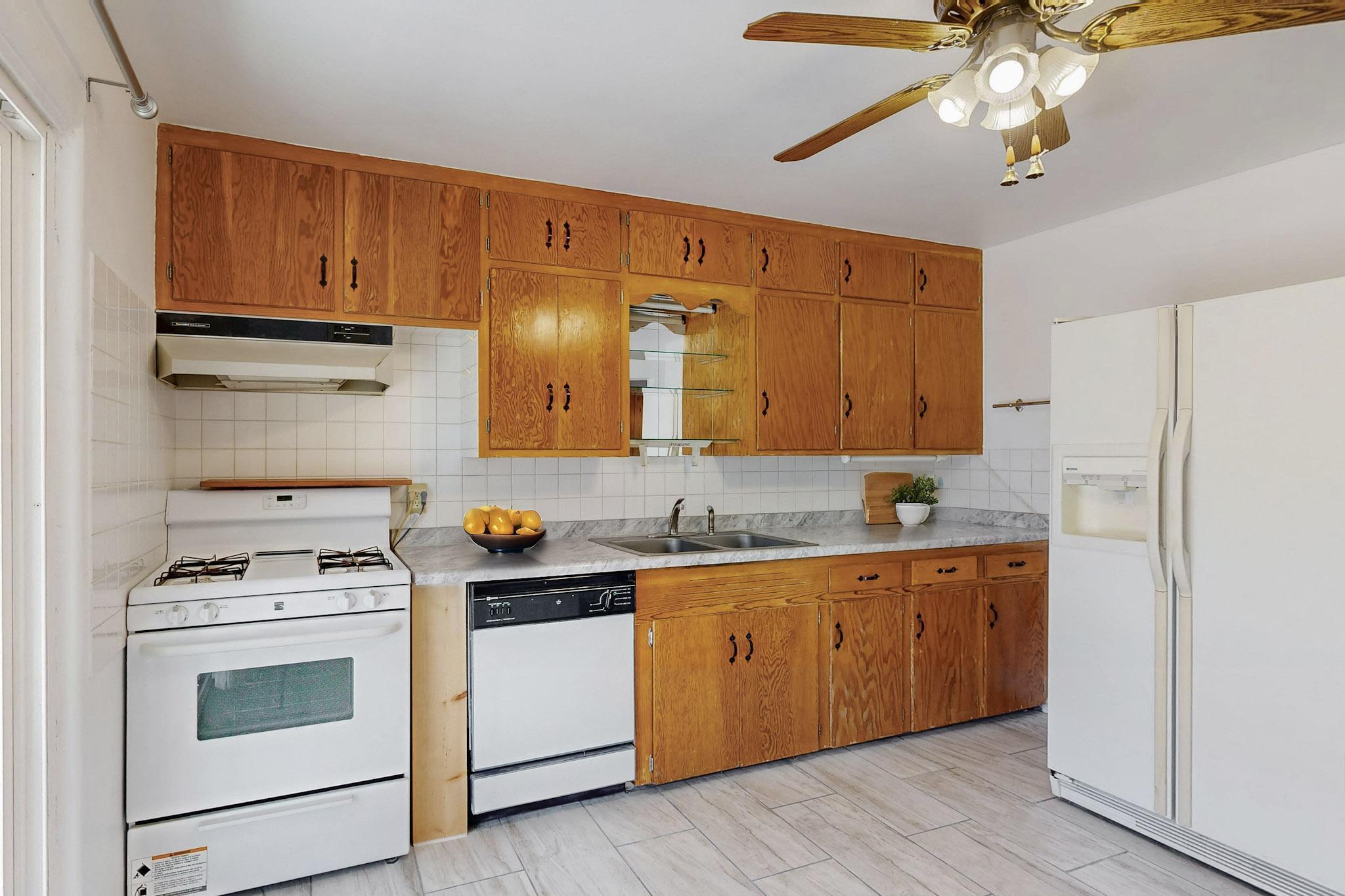 1708 BUENA VISTA Drive SE
