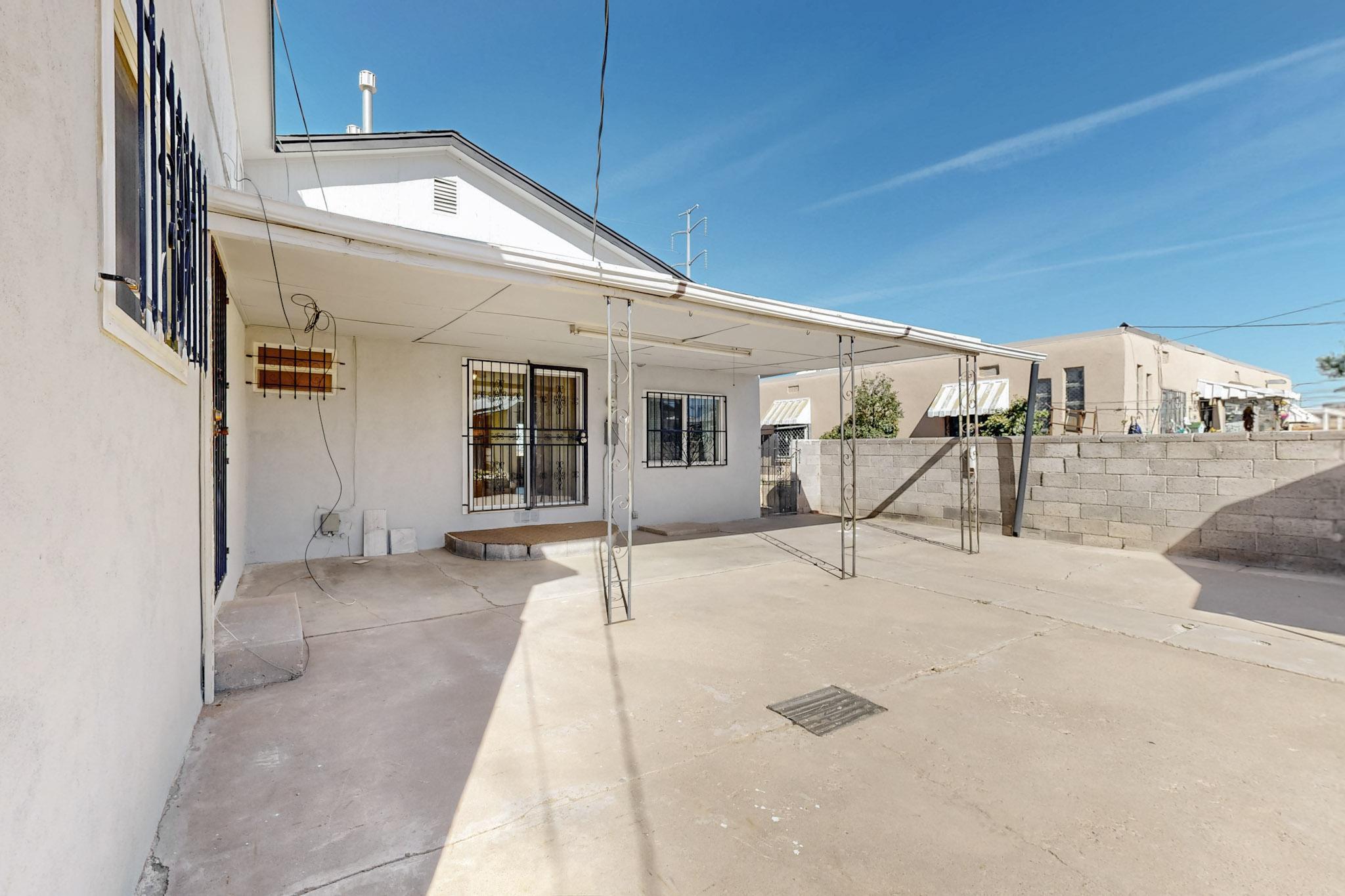 1708 BUENA VISTA Drive SE