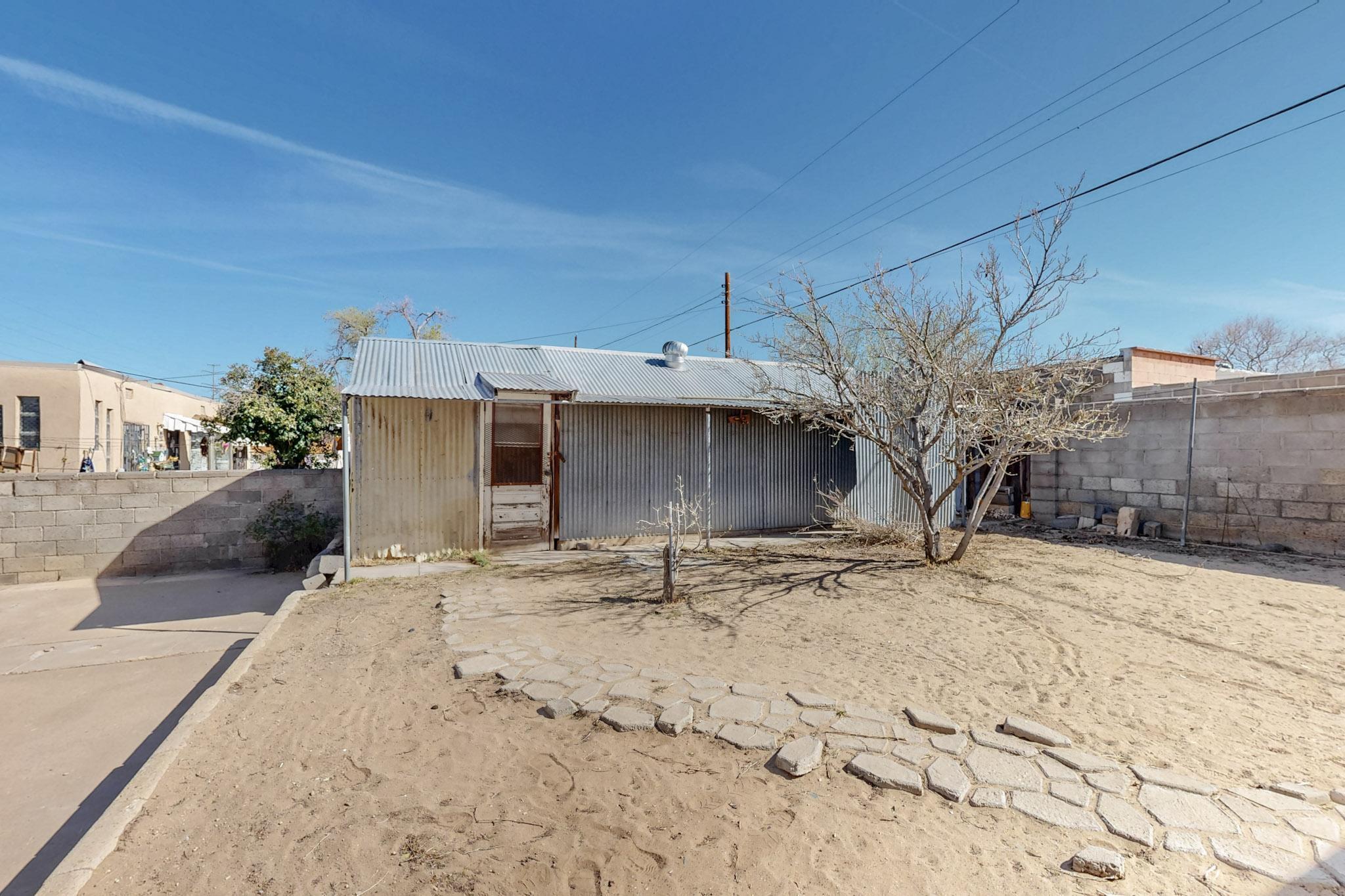 1708 BUENA VISTA Drive SE