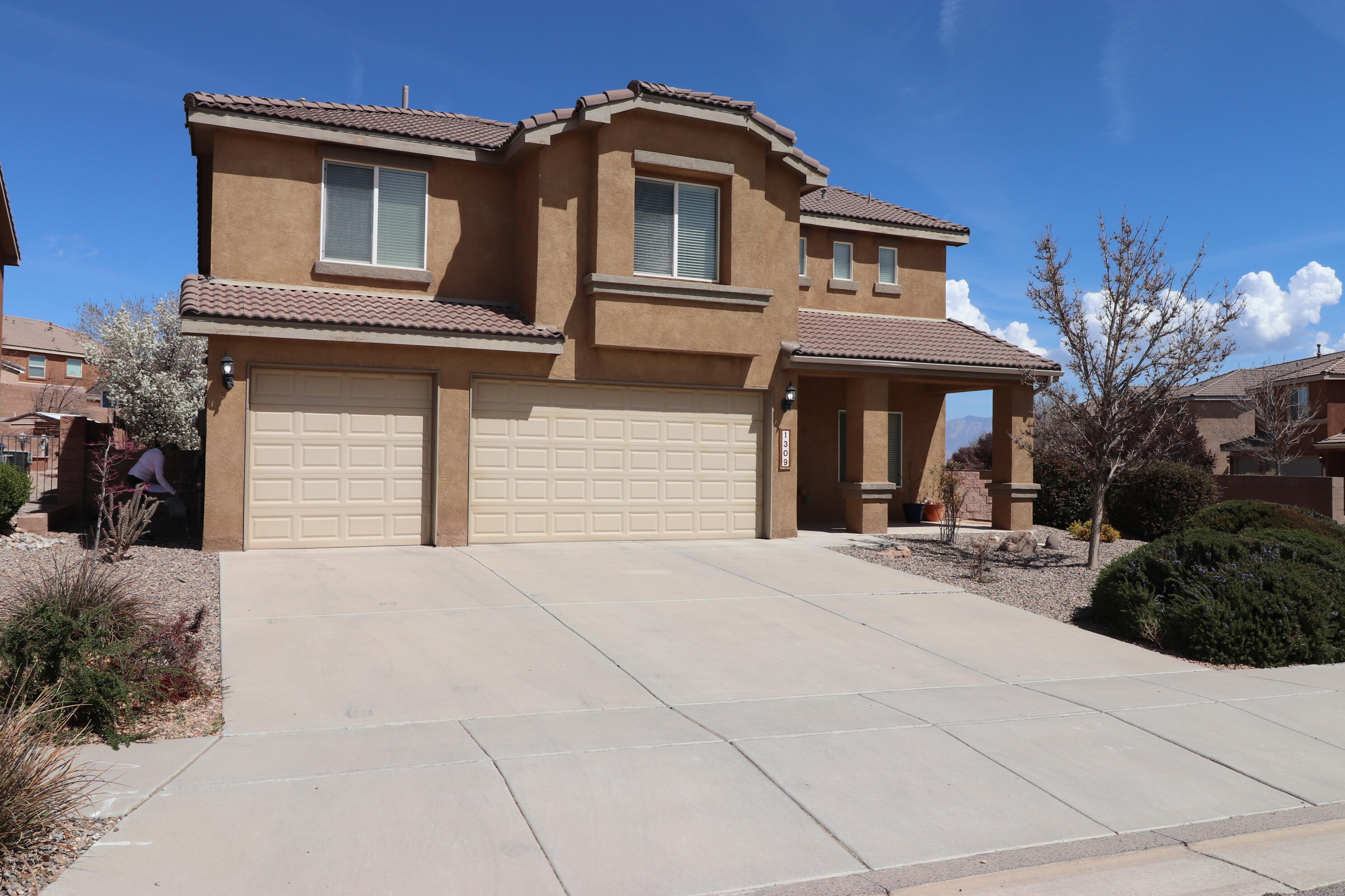 1309 Cirrus Drive NW