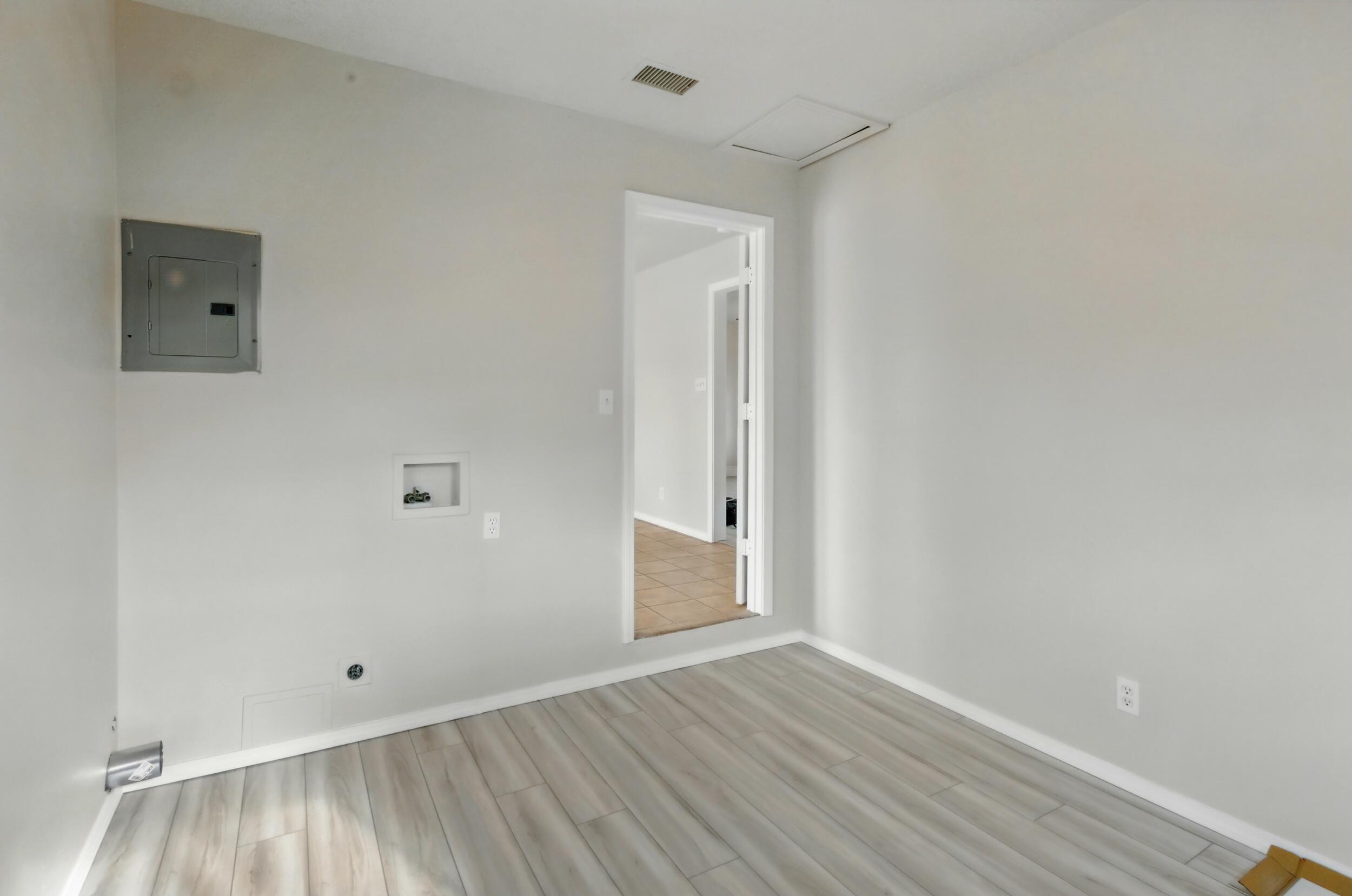 1612 EDITH Drive