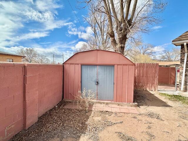 601 E Sargent Street