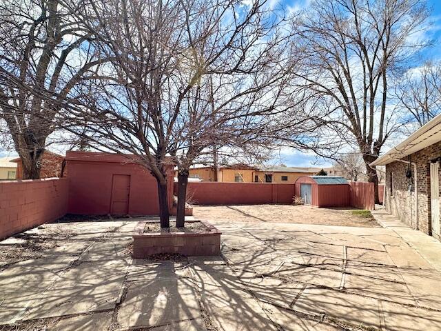 601 E Sargent Street