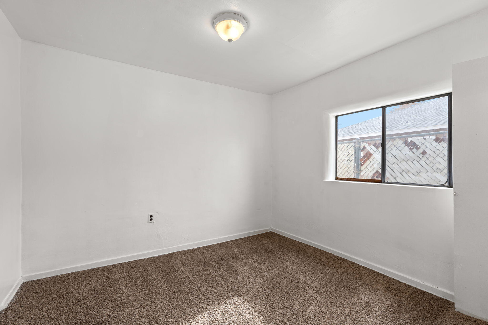 808 RIVERSIDE Drive SW
