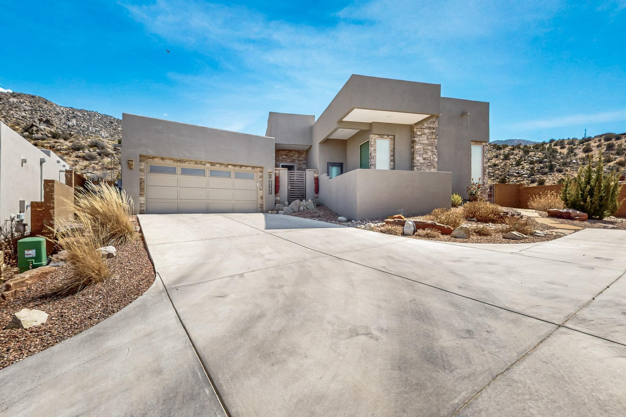 5100 PIEDRA ALTA Lane NE