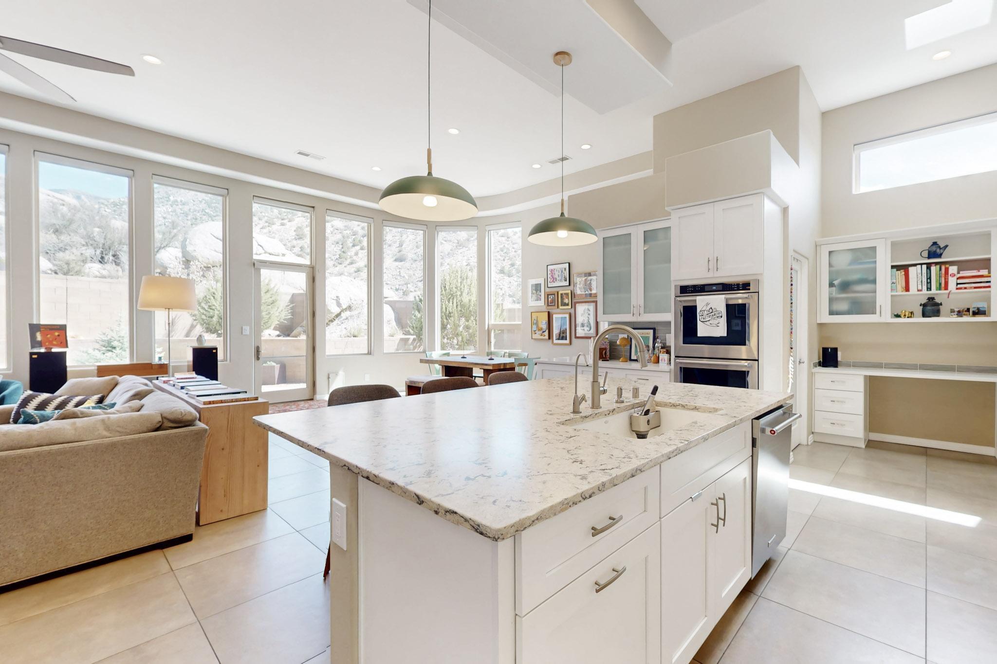 5100 PIEDRA ALTA Lane NE