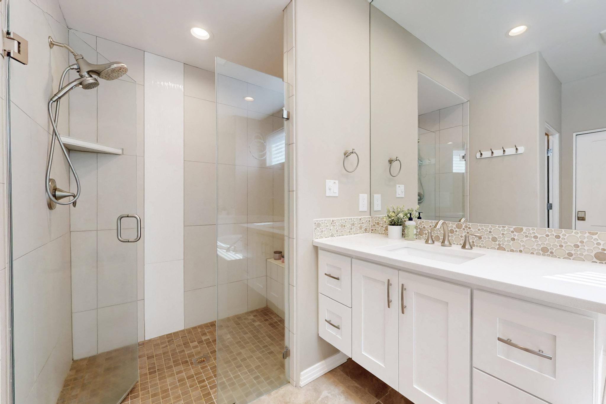 5100 PIEDRA ALTA Lane NE