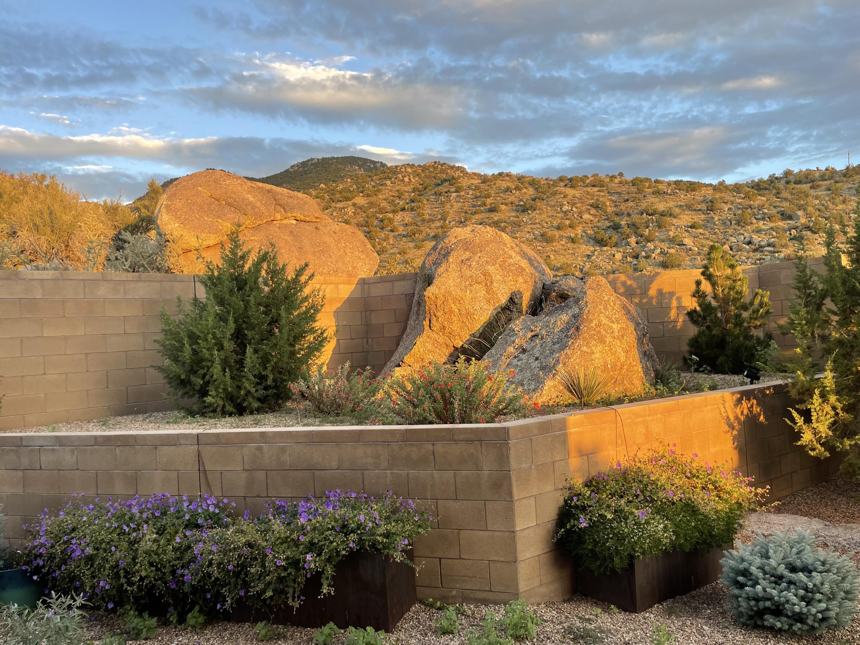 5100 PIEDRA ALTA Lane NE