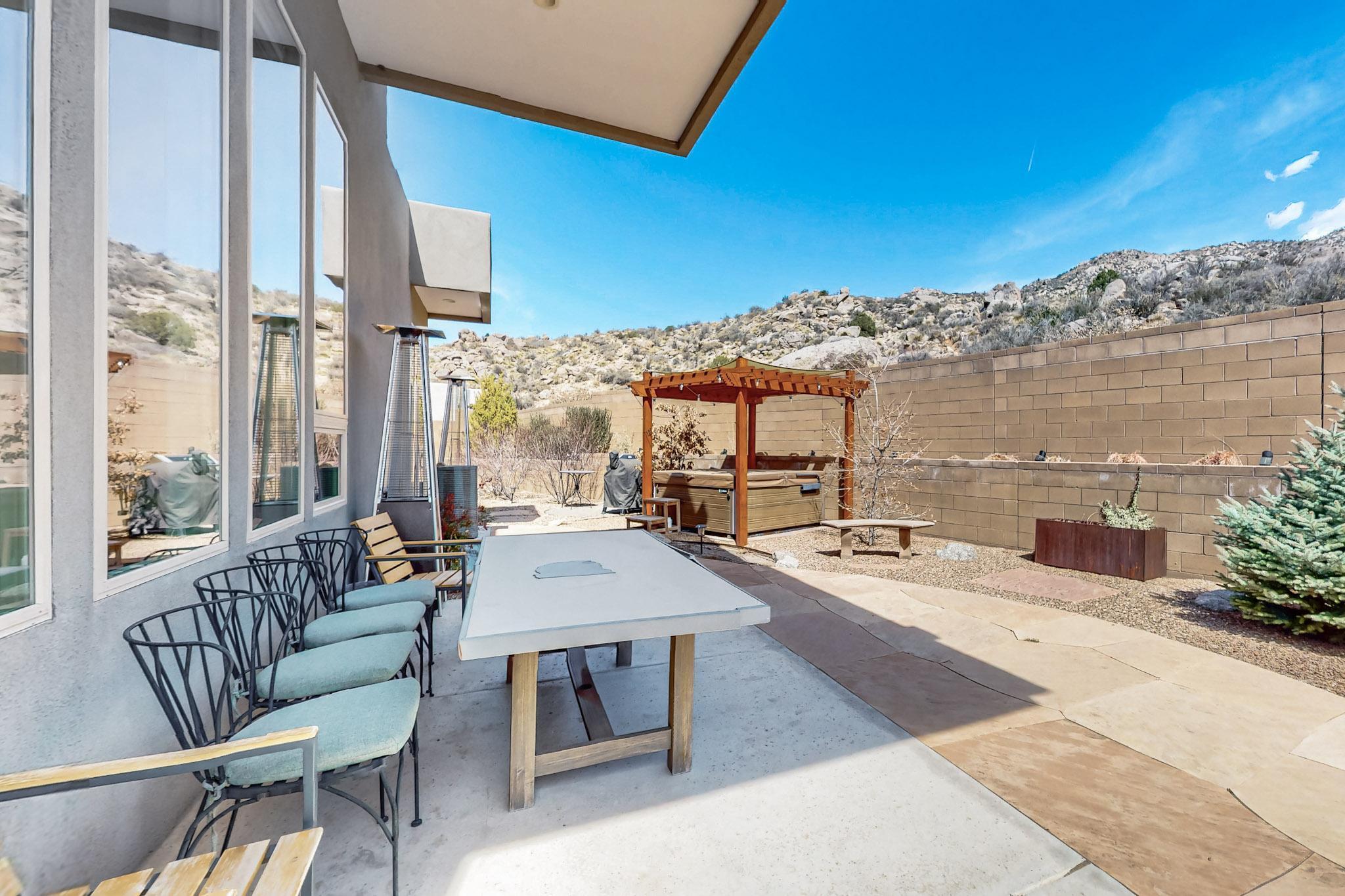 5100 PIEDRA ALTA Lane NE