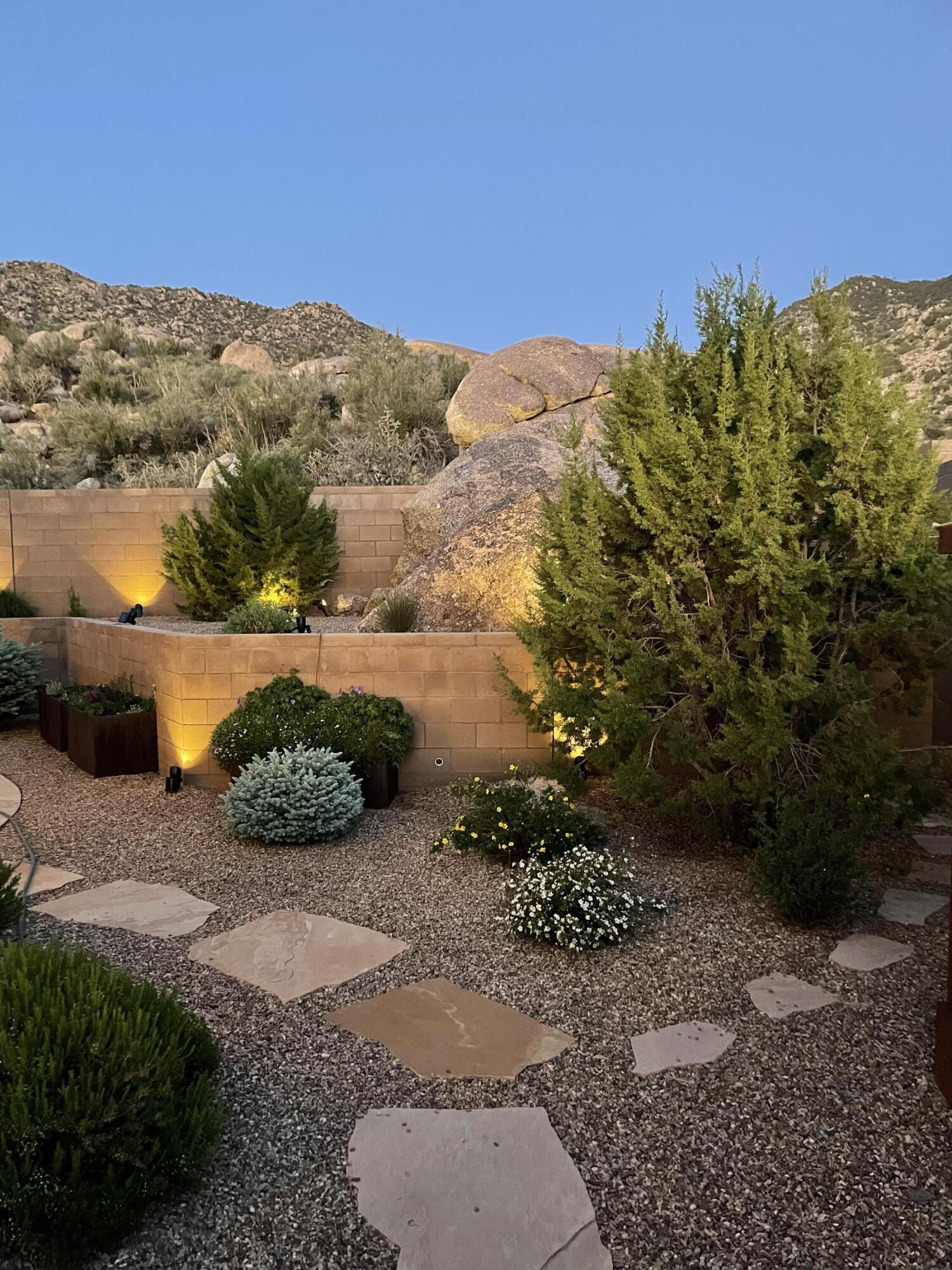 5100 PIEDRA ALTA Lane NE