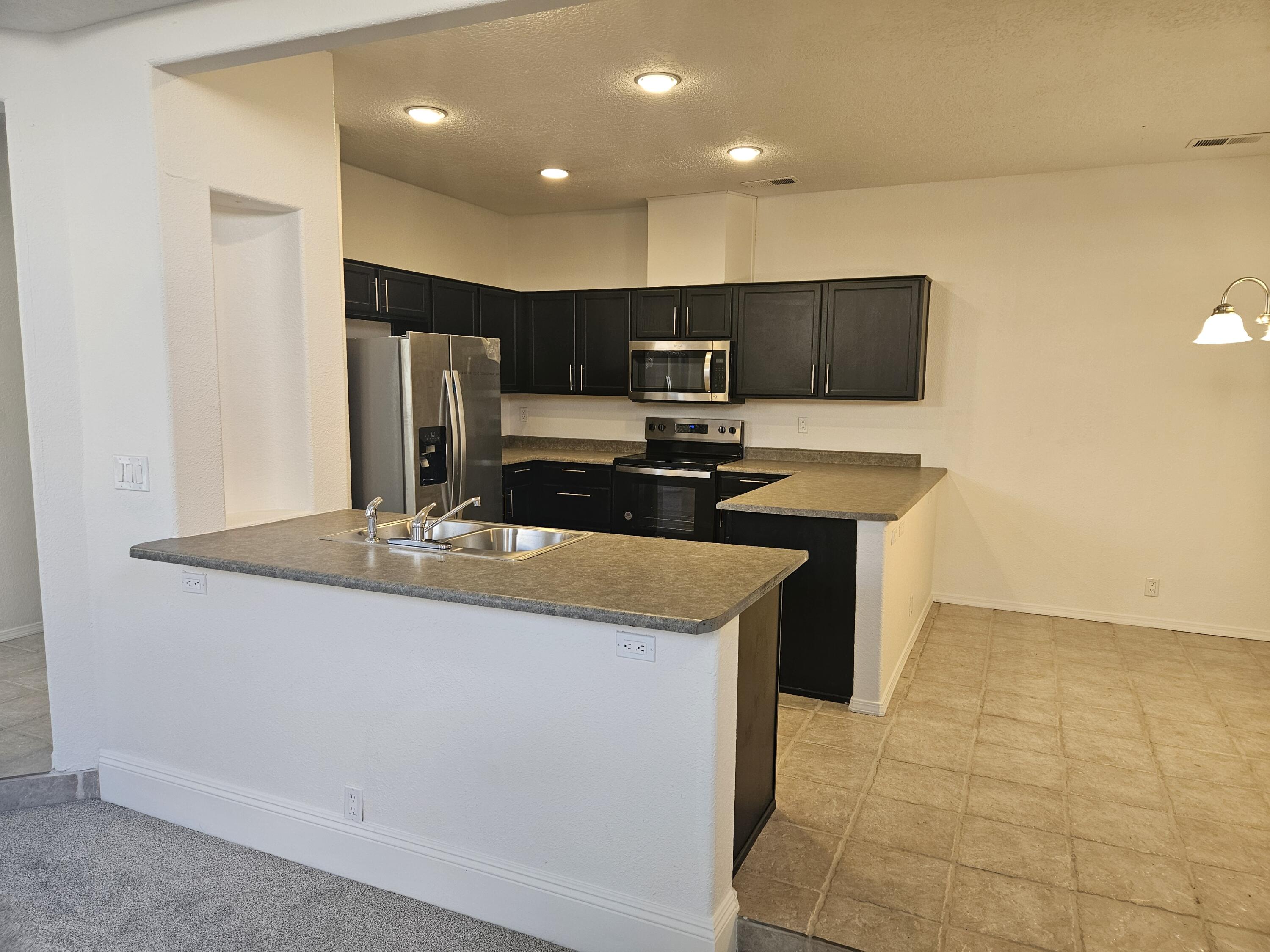 12707 SUMMER Avenue NE