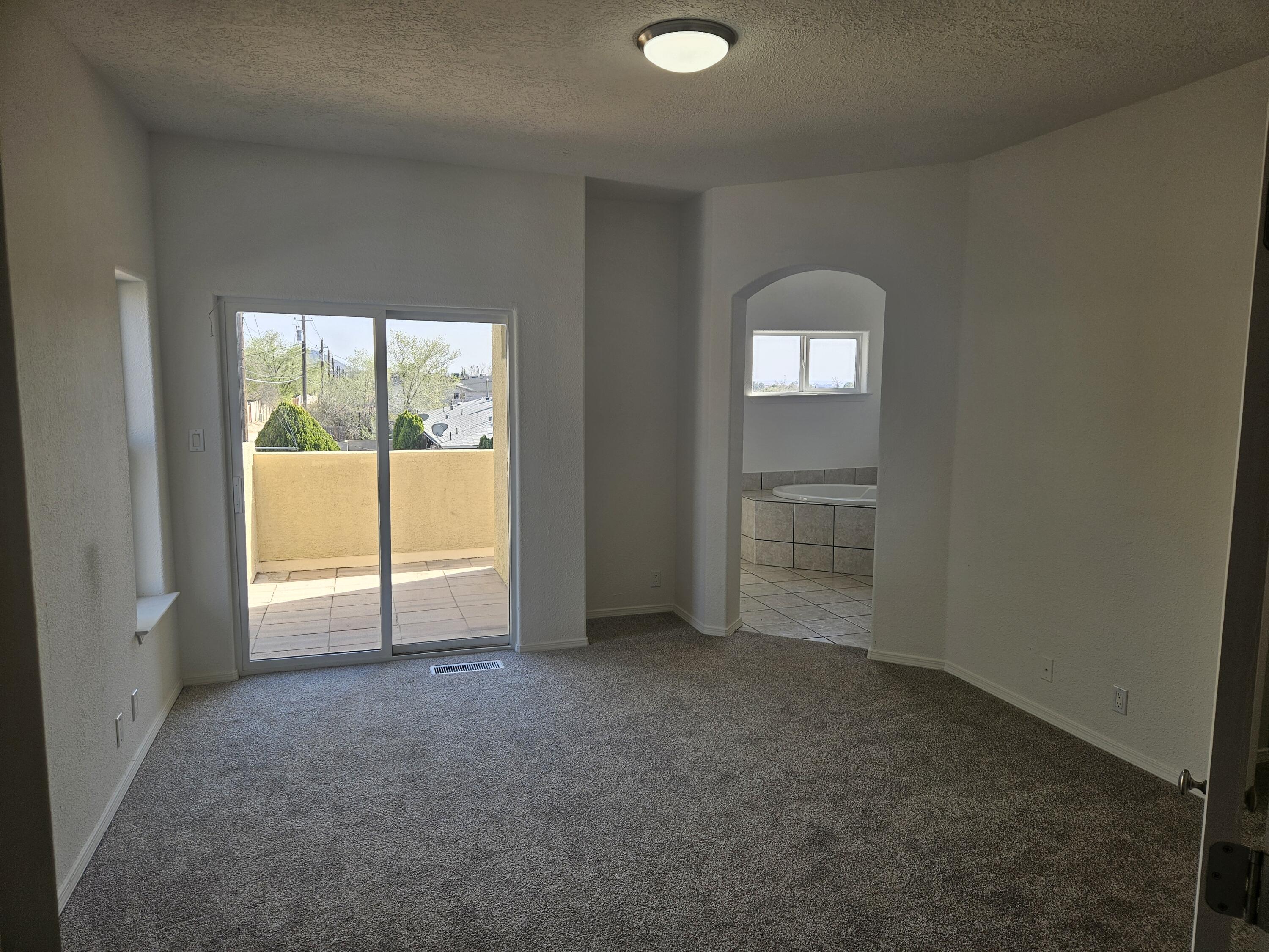 12707 SUMMER Avenue NE