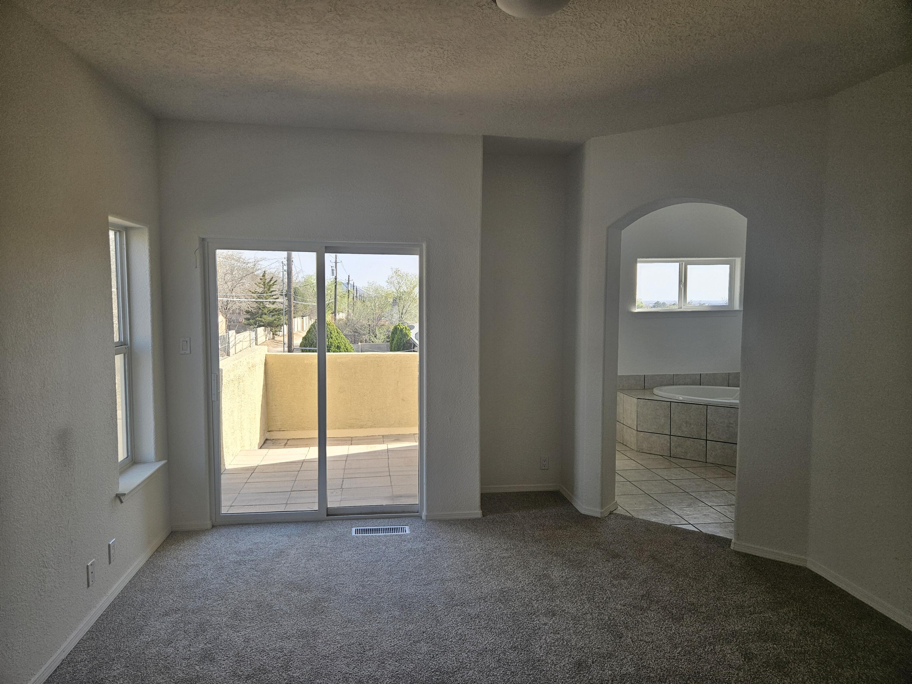 12707 SUMMER Avenue NE