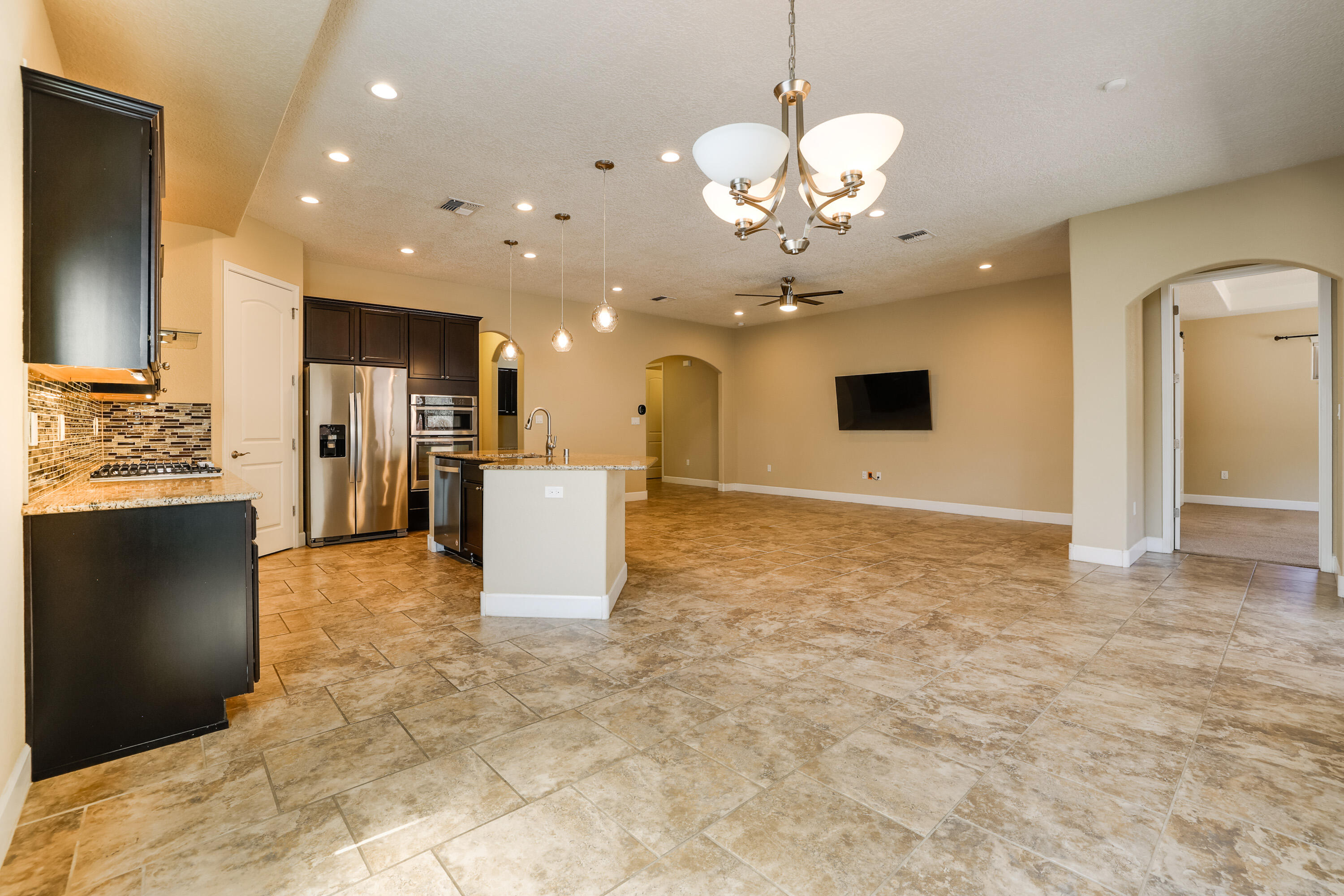 7316 LAGUNA NIGUEL Drive NE