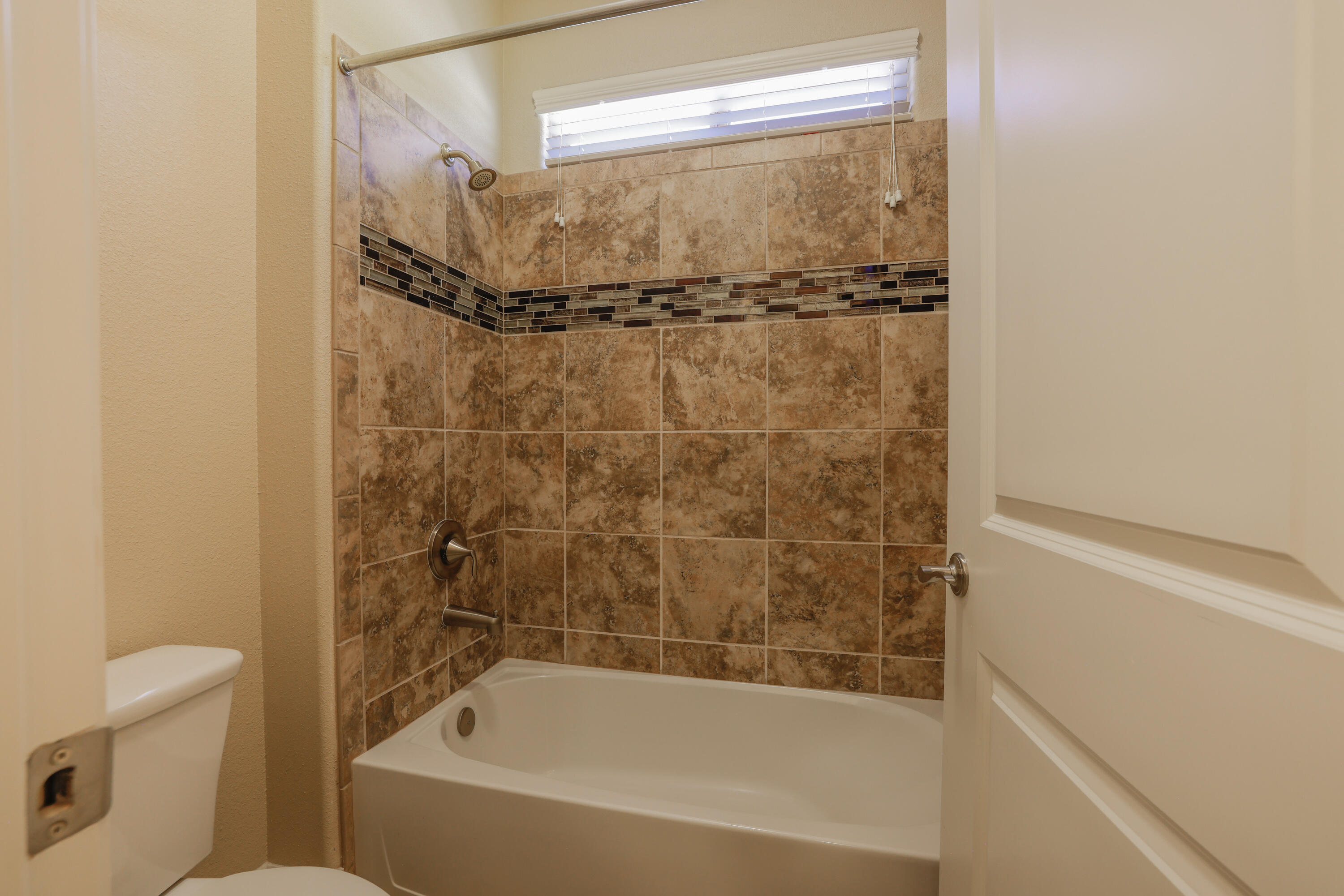 7316 LAGUNA NIGUEL Drive NE