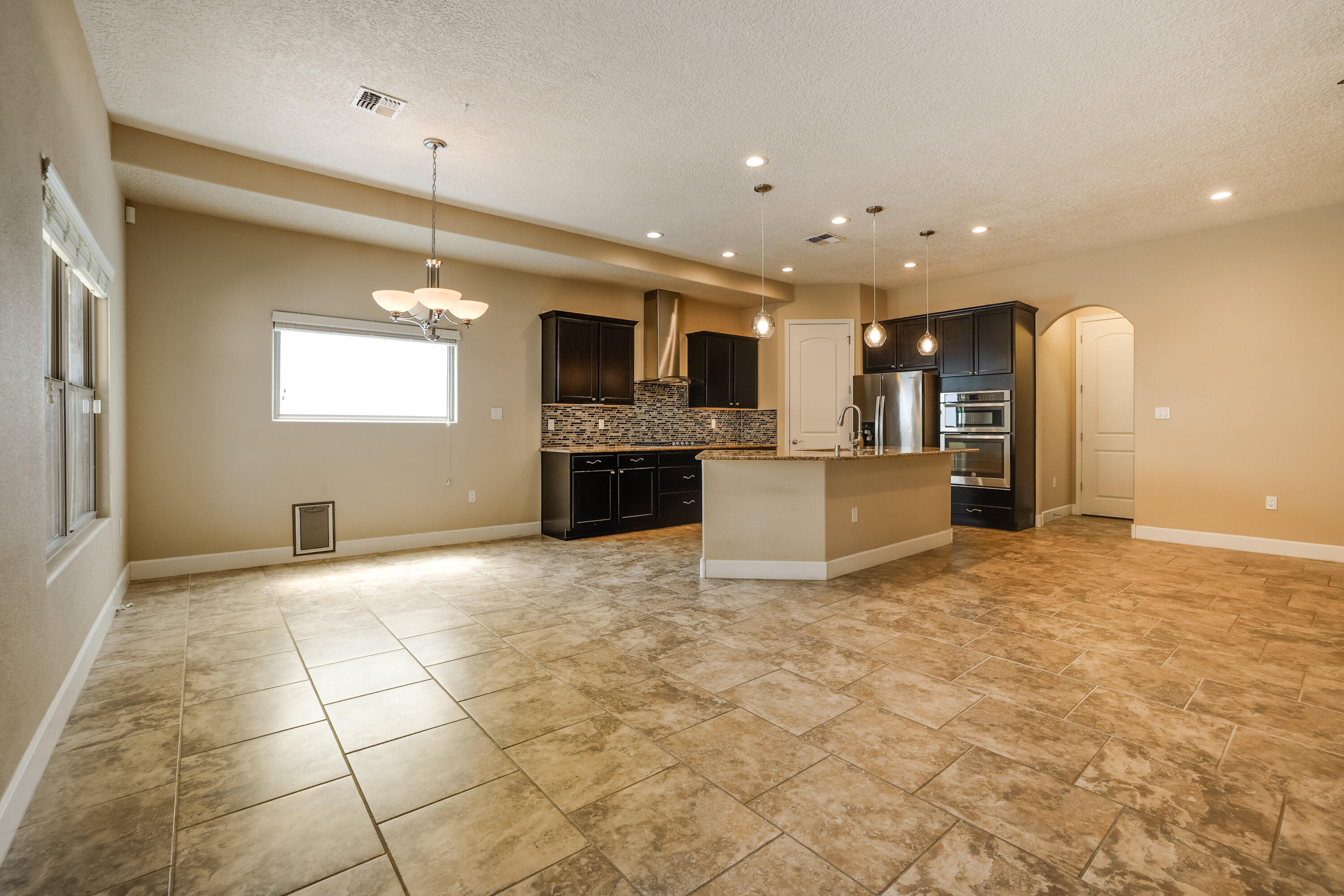 7316 LAGUNA NIGUEL Drive NE