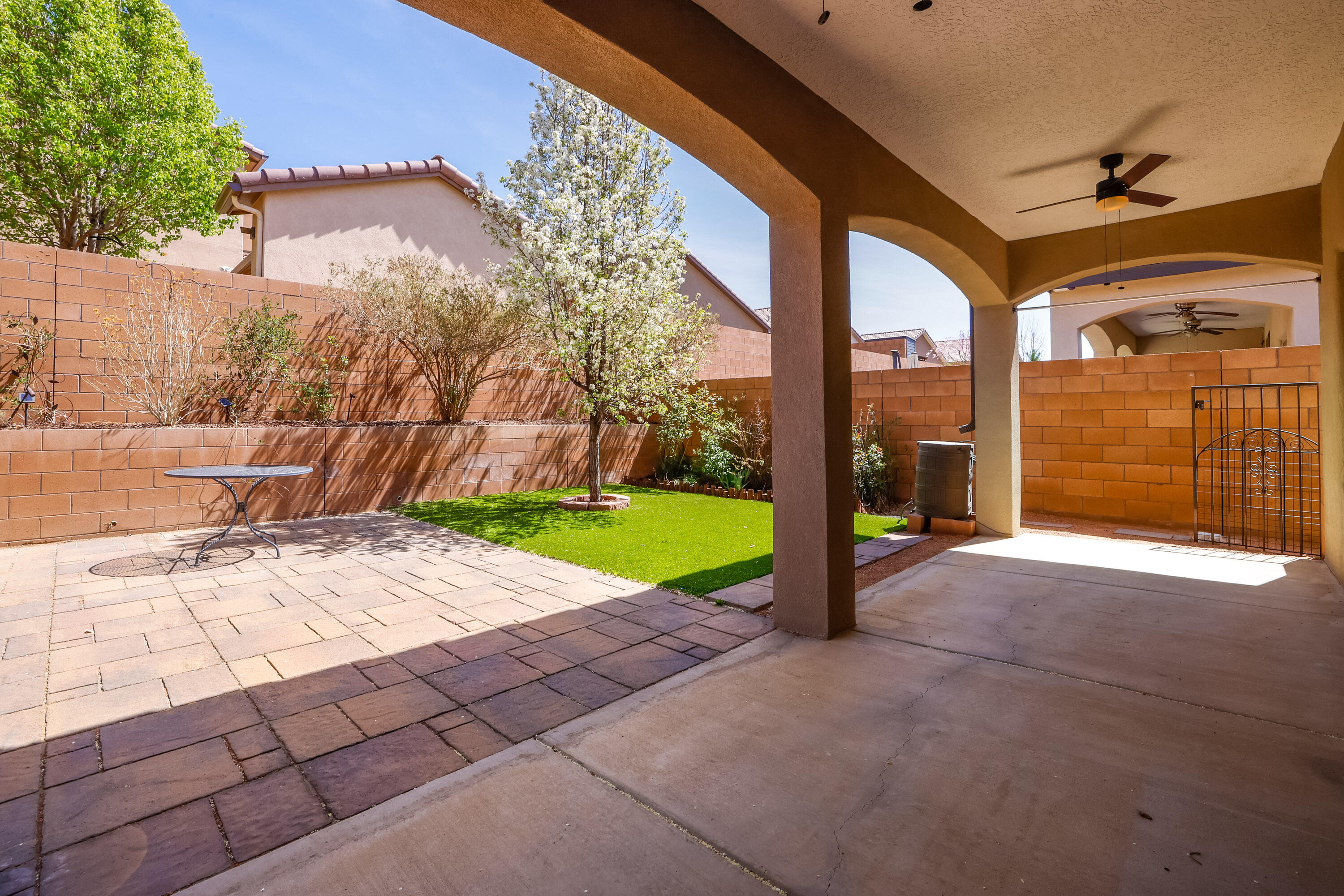 7316 LAGUNA NIGUEL Drive NE