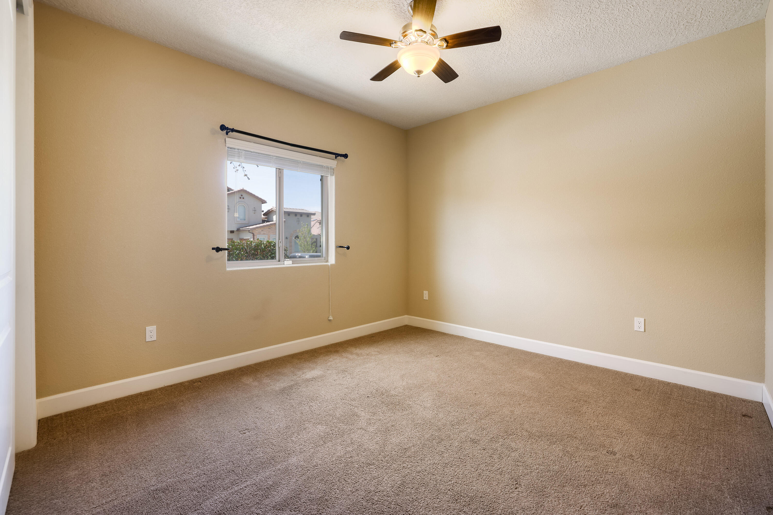 7316 LAGUNA NIGUEL Drive NE