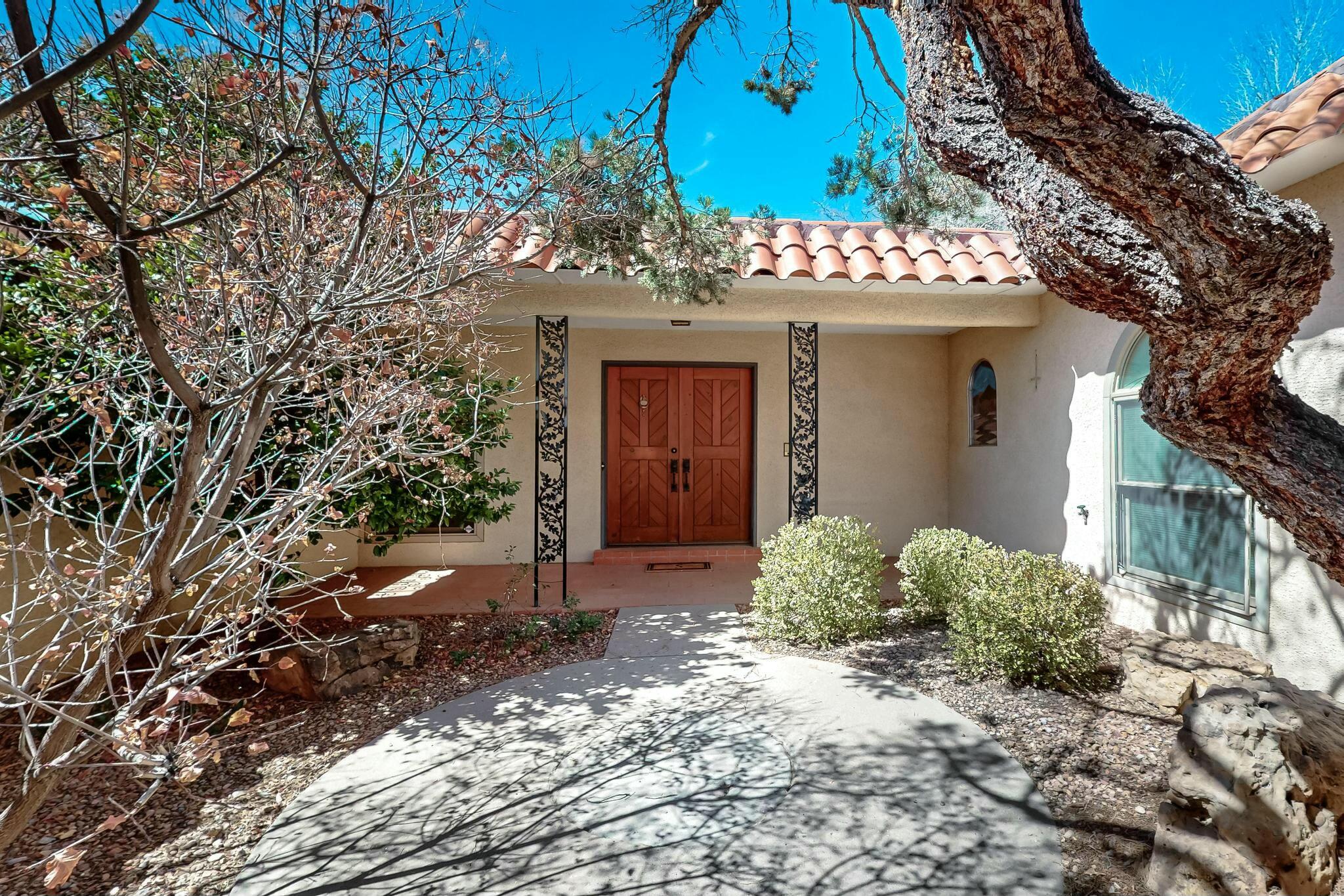 7827 ACADEMY Trail NE