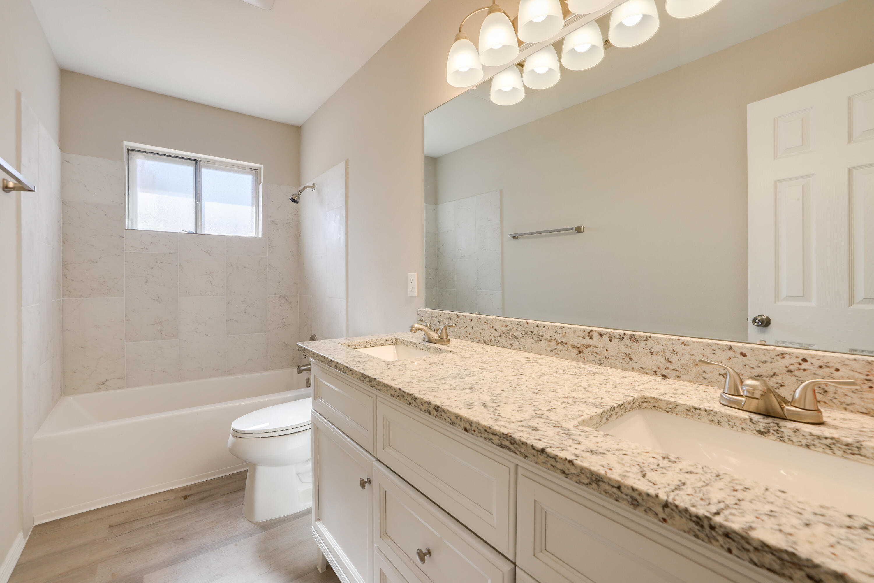 8720 PRINCESS JEANNE Avenue NE