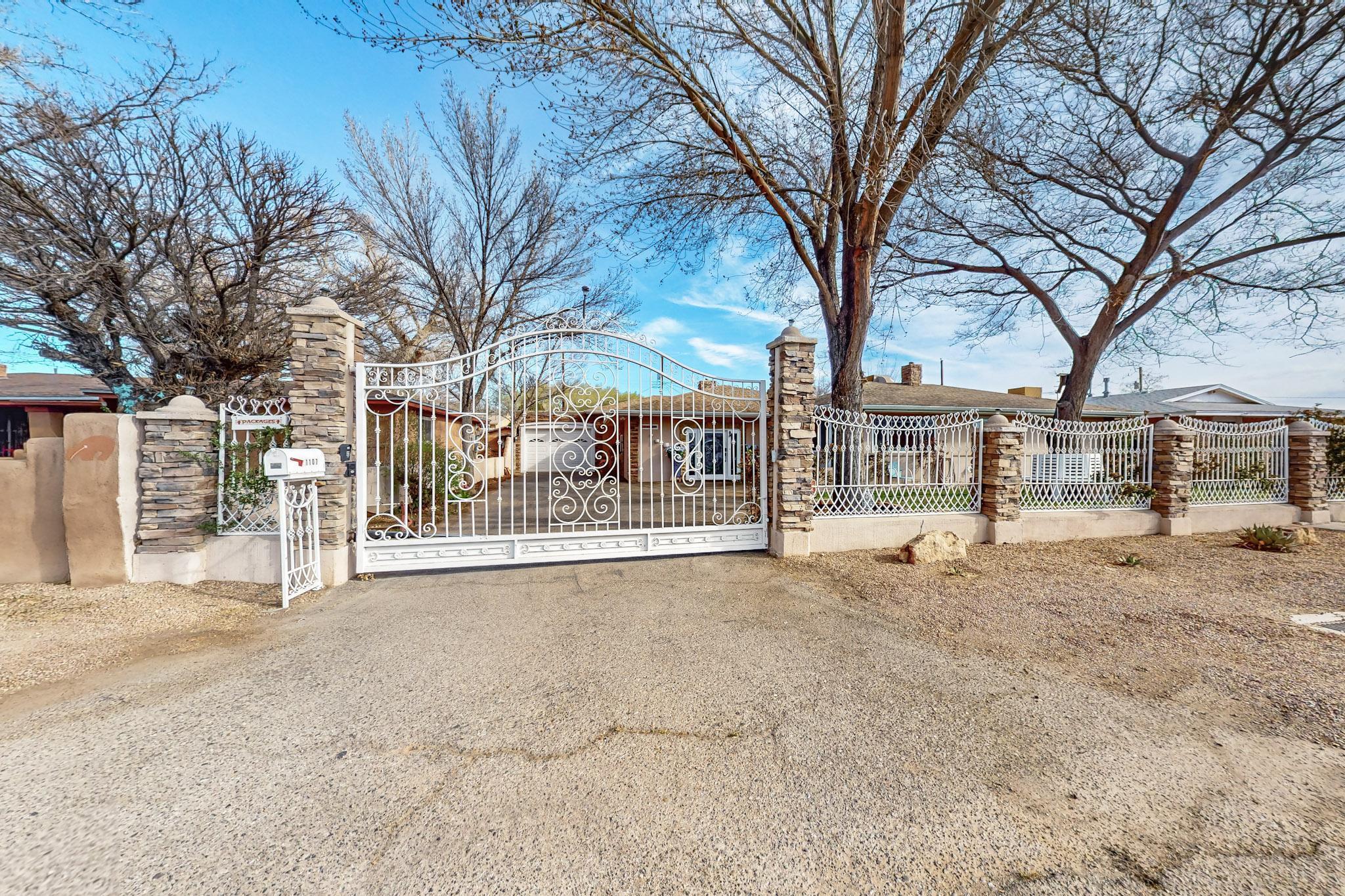 1107 SUNBEAM Road SW