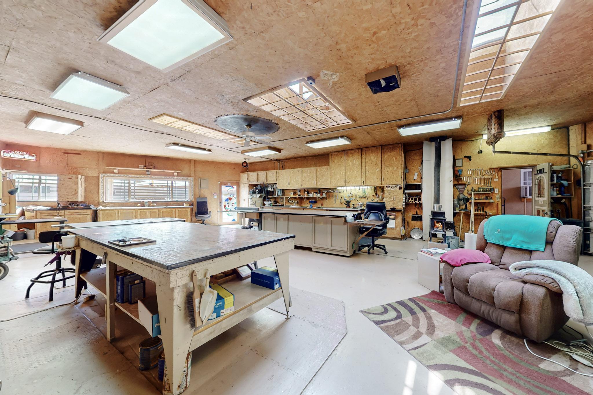 1107 SUNBEAM Road SW