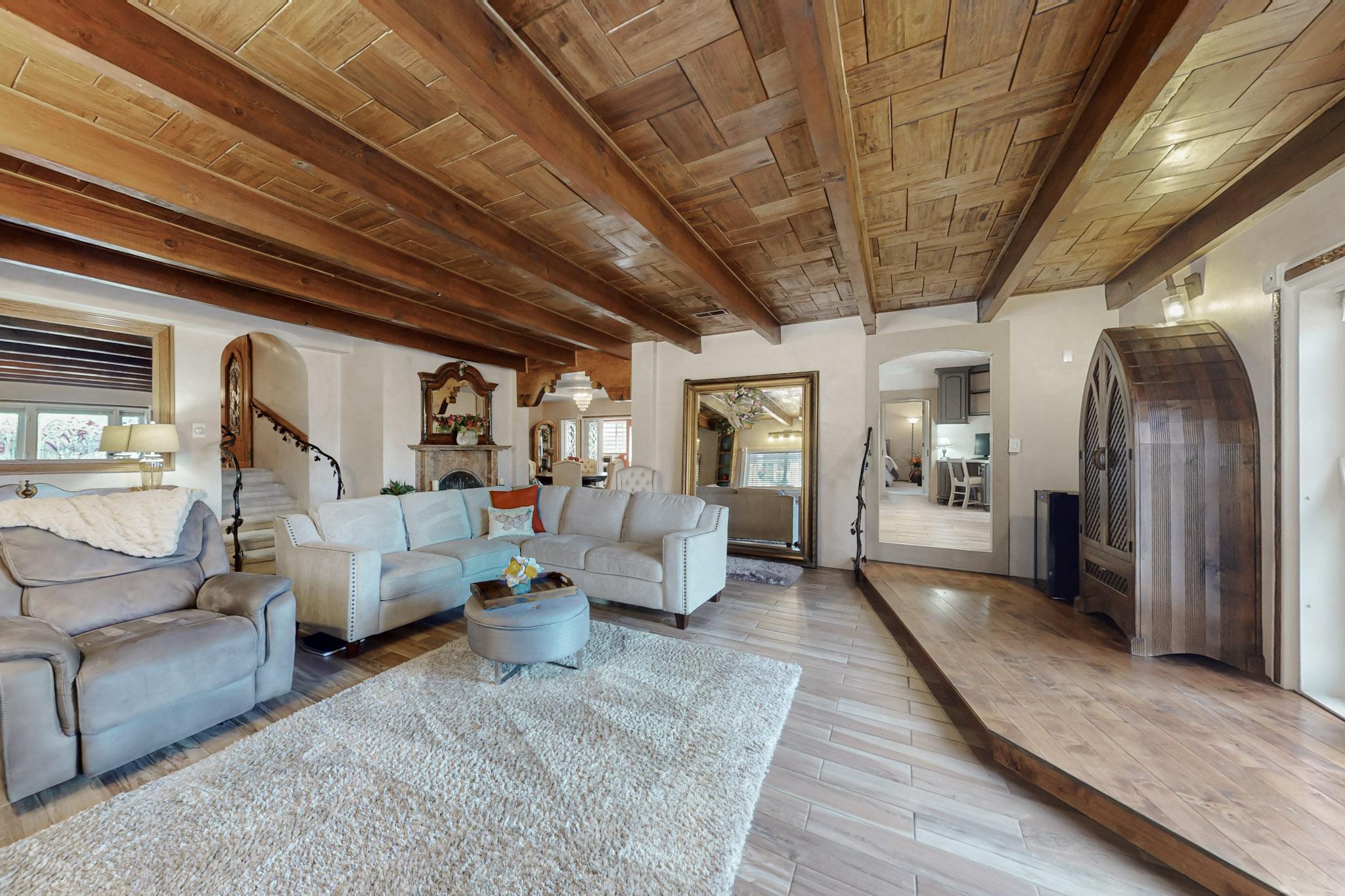 1107 SUNBEAM Road SW