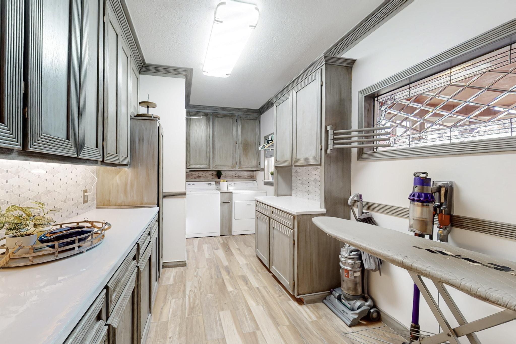 1107 SUNBEAM Road SW