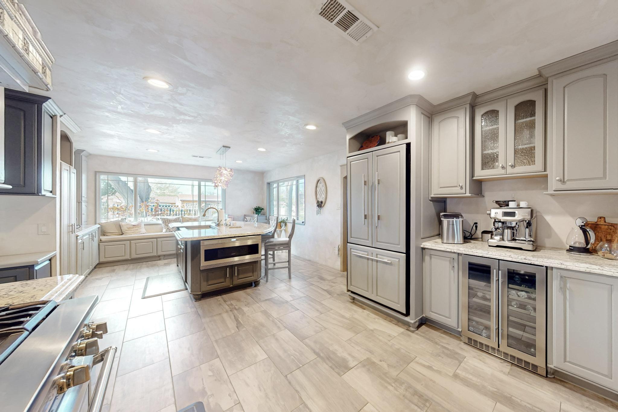 1107 SUNBEAM Road SW