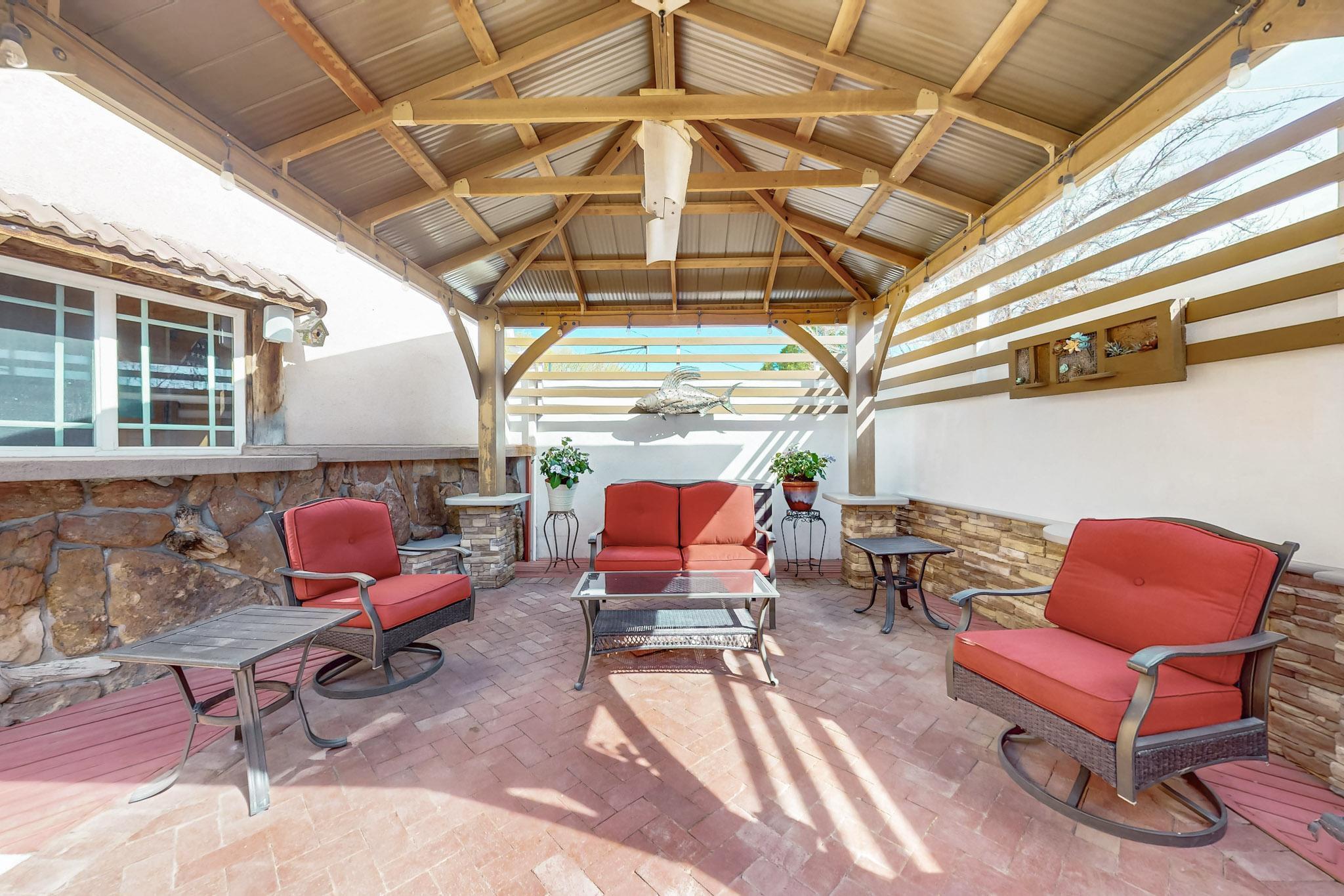1107 SUNBEAM Road SW