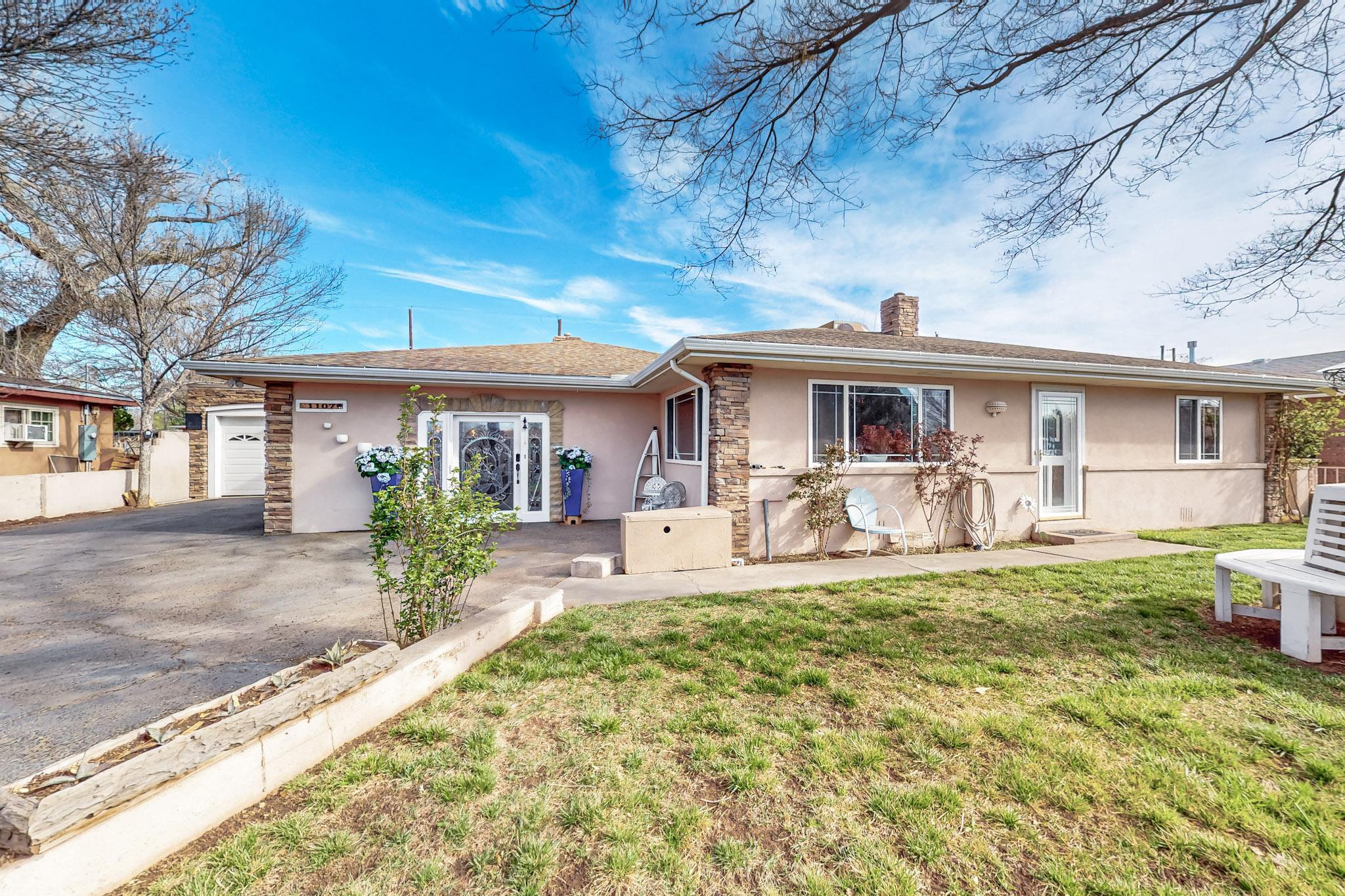 1107 SUNBEAM Road SW
