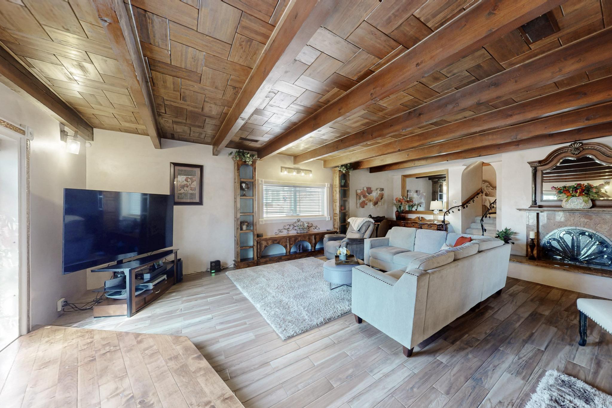 1107 SUNBEAM Road SW