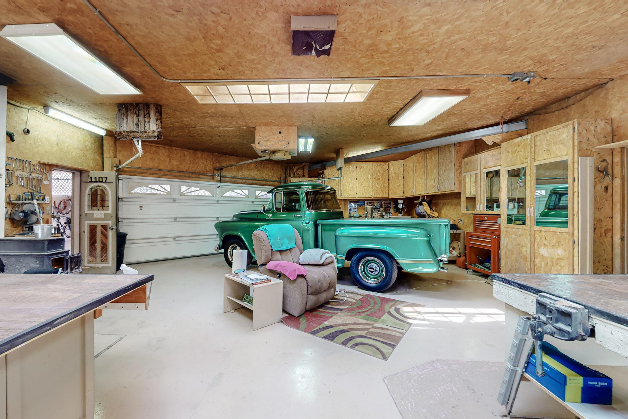1107 SUNBEAM Road SW