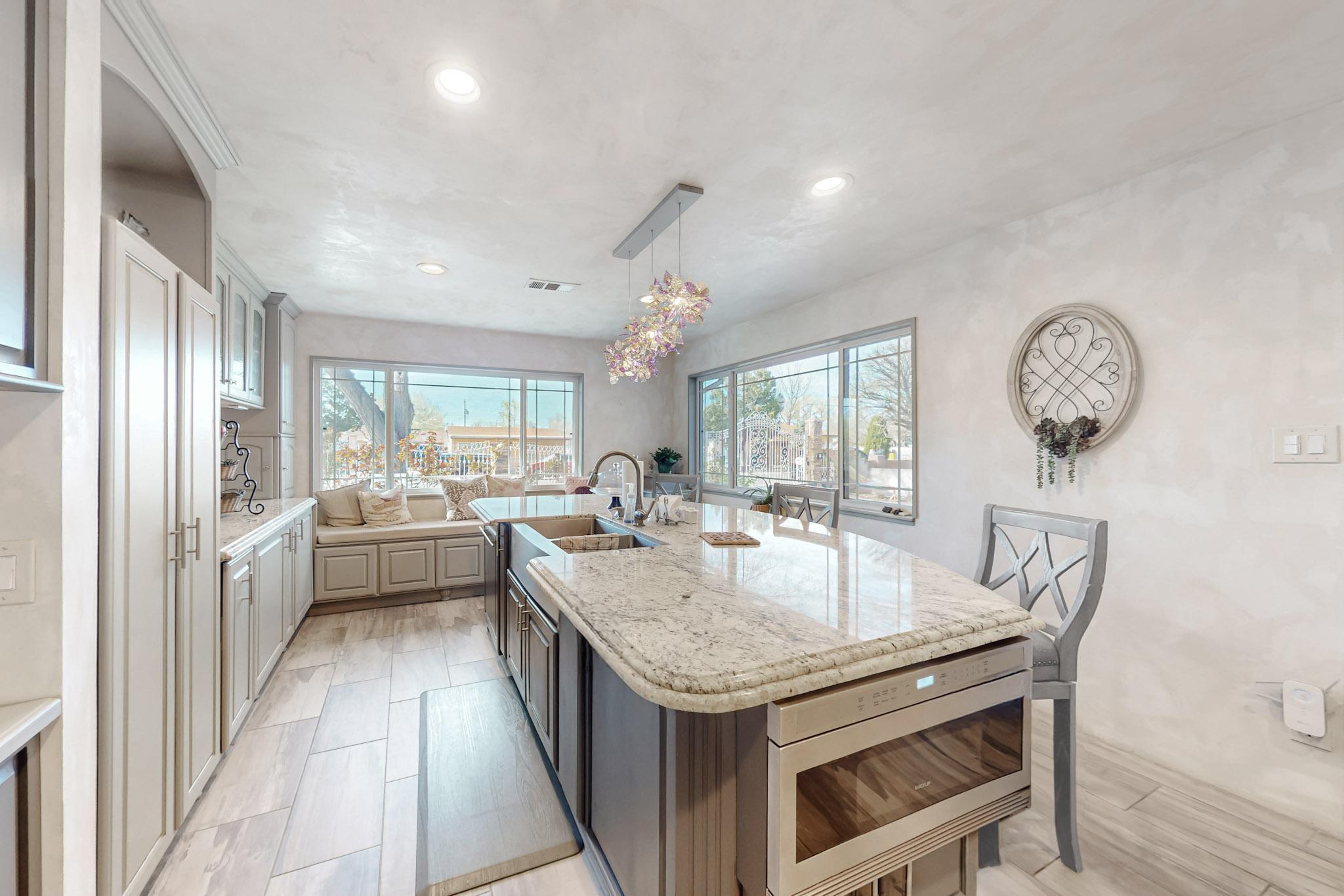 1107 SUNBEAM Road SW