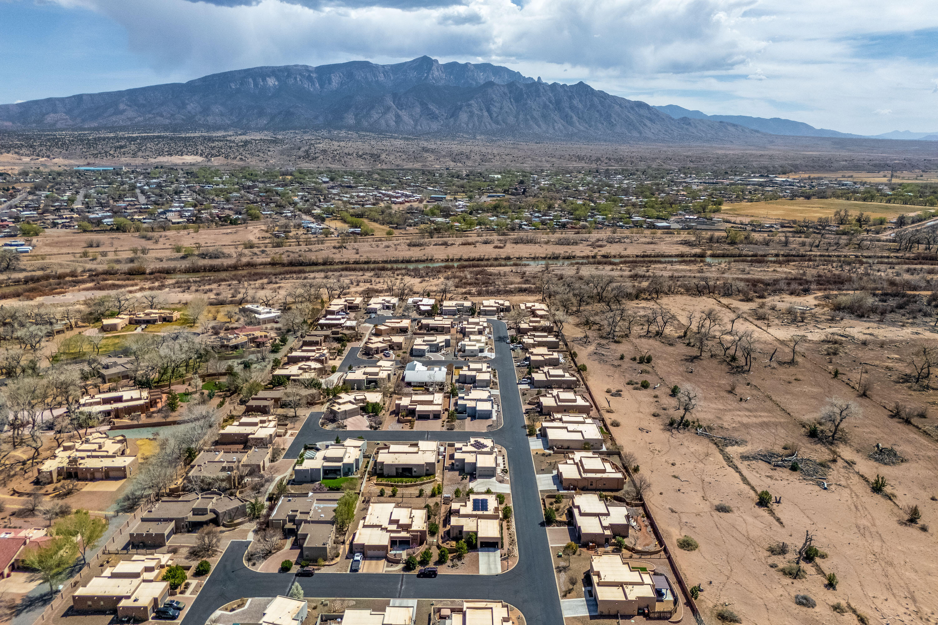 816 Avenida los Suenos