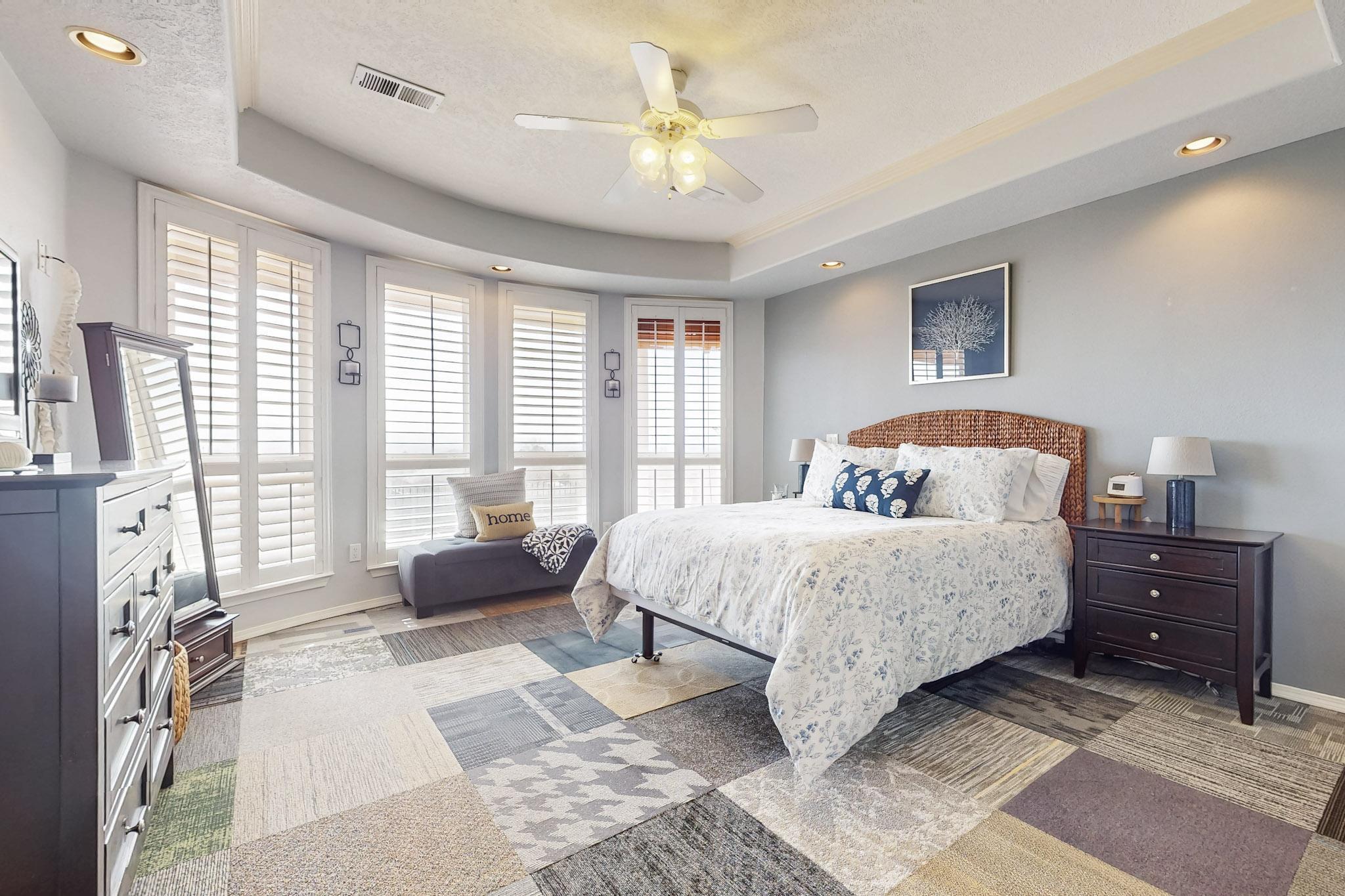 10436 CHANDLER Drive NW