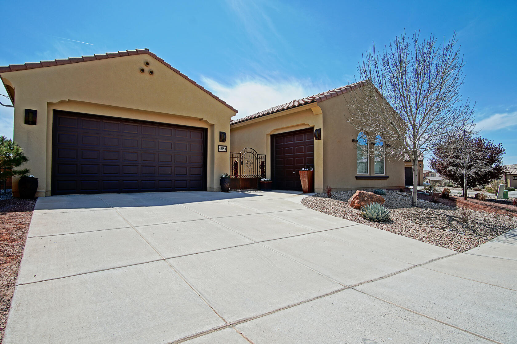 4205 PICO NORTE Lane NE