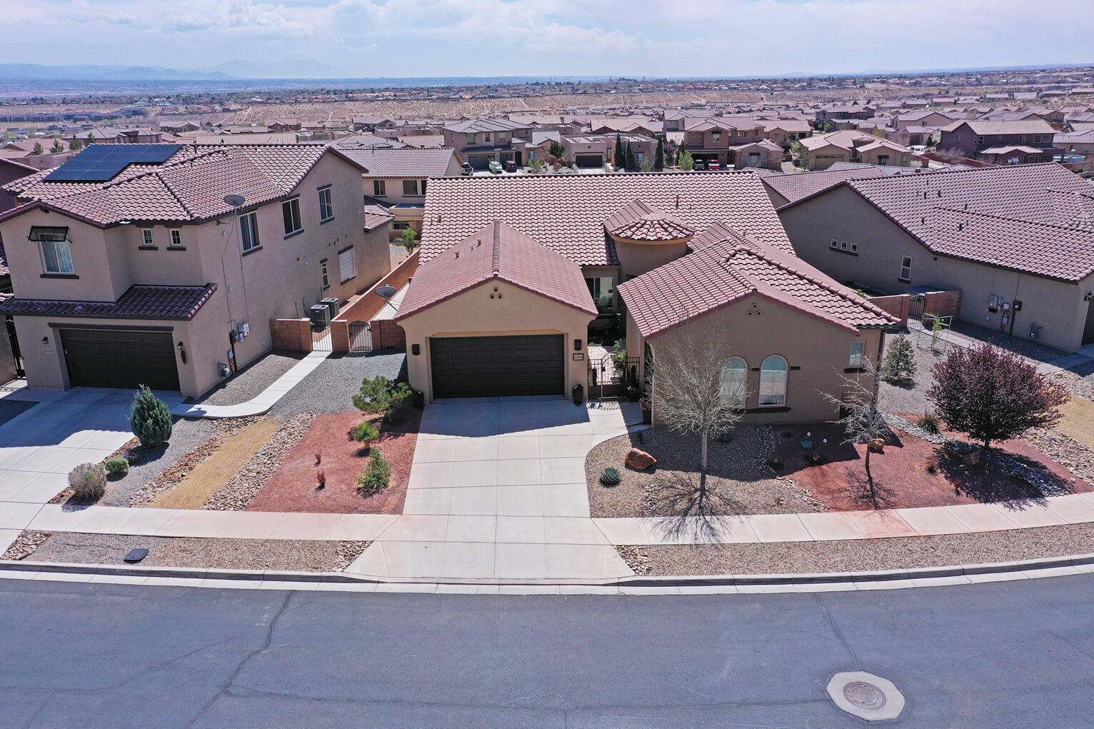 4205 PICO NORTE Lane NE