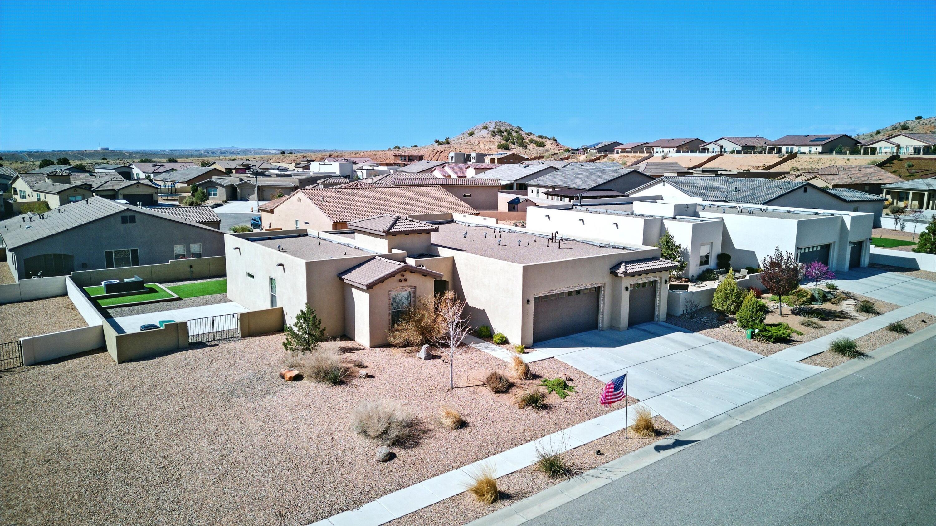 1982 CASTLE PEAK Loop NE