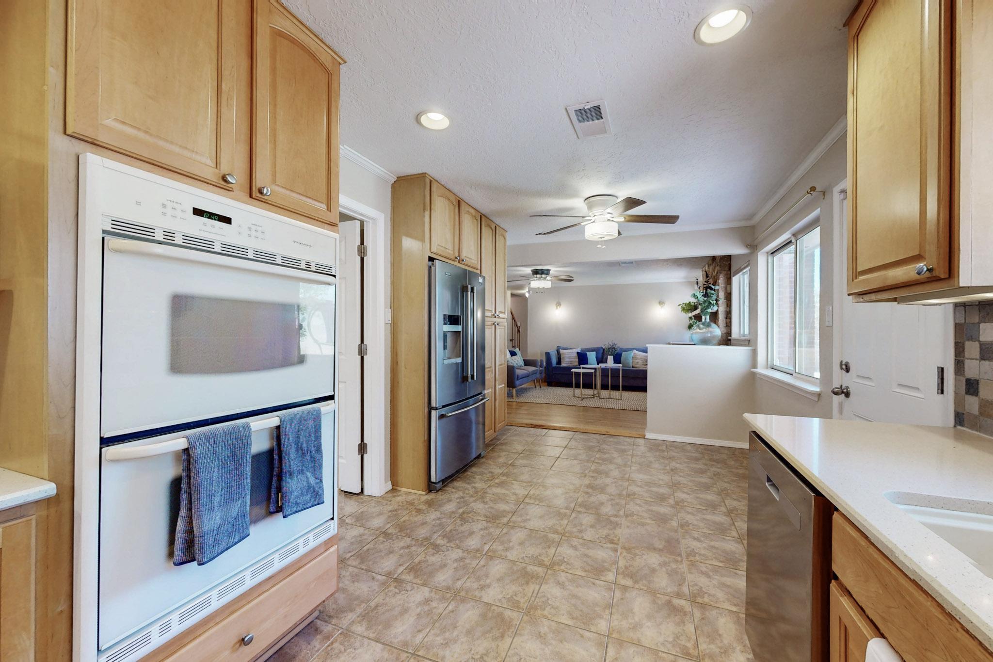 8813 Robin Avenue NE