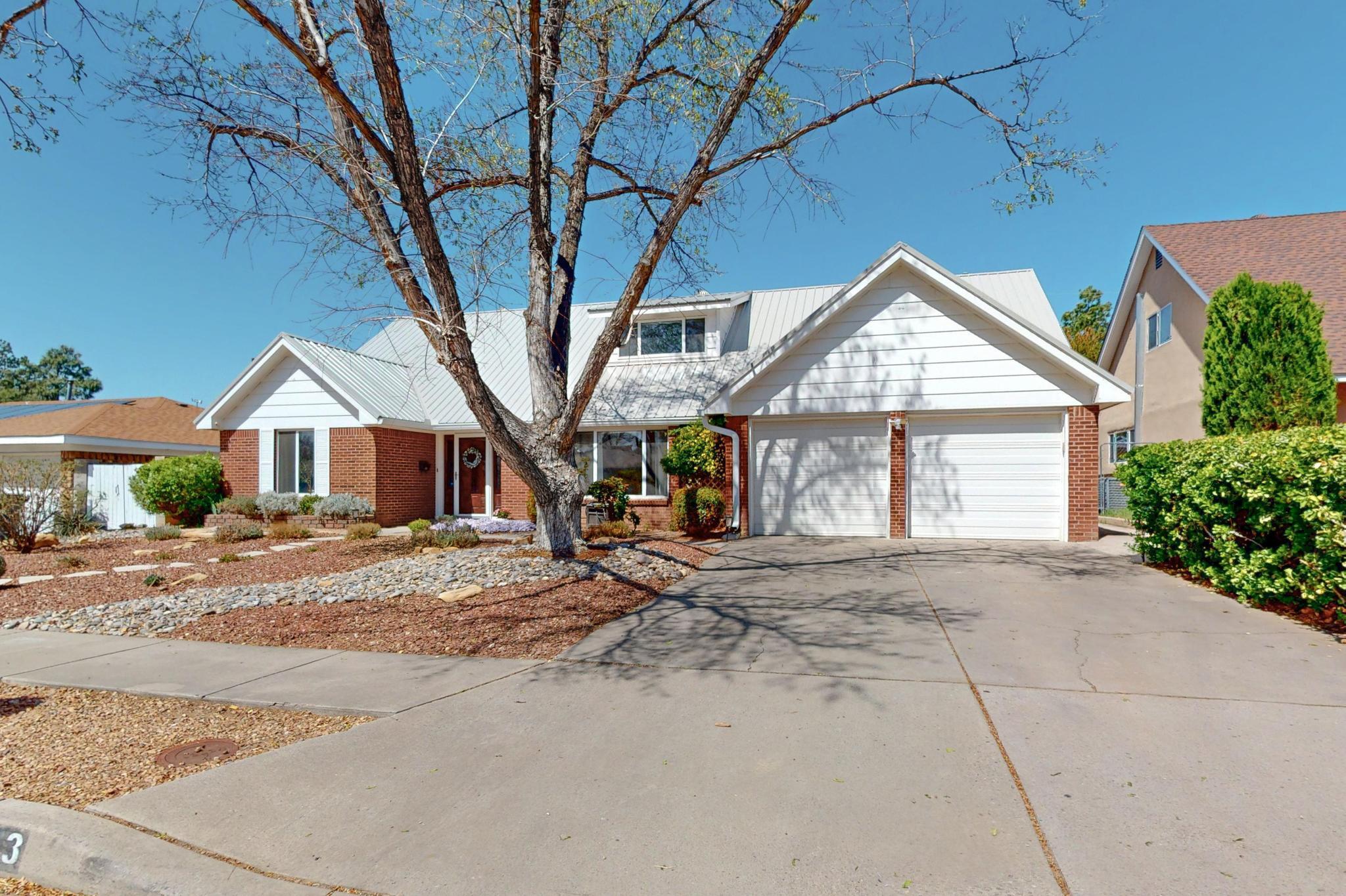 8813 Robin Avenue NE