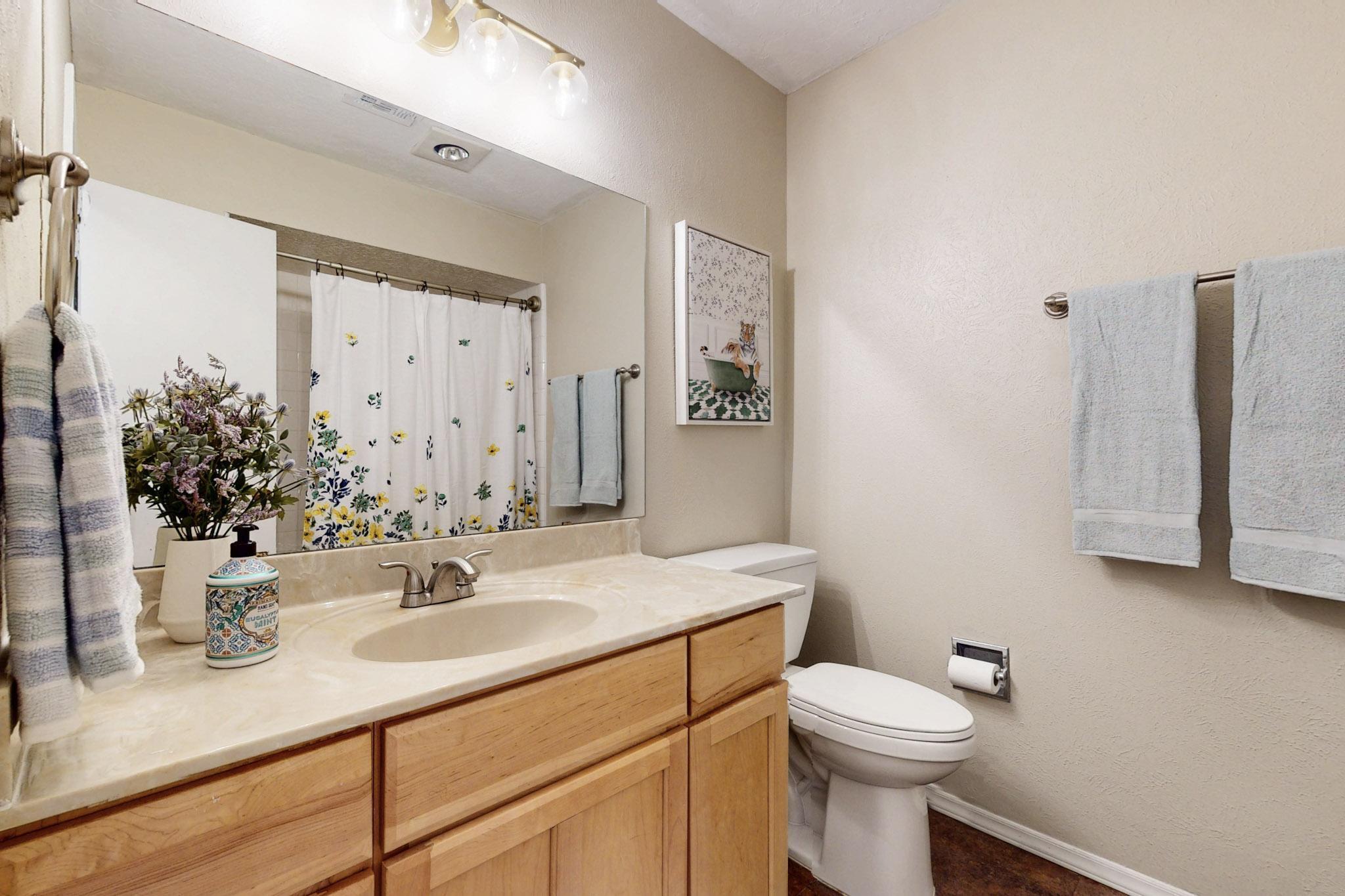 8813 Robin Avenue NE